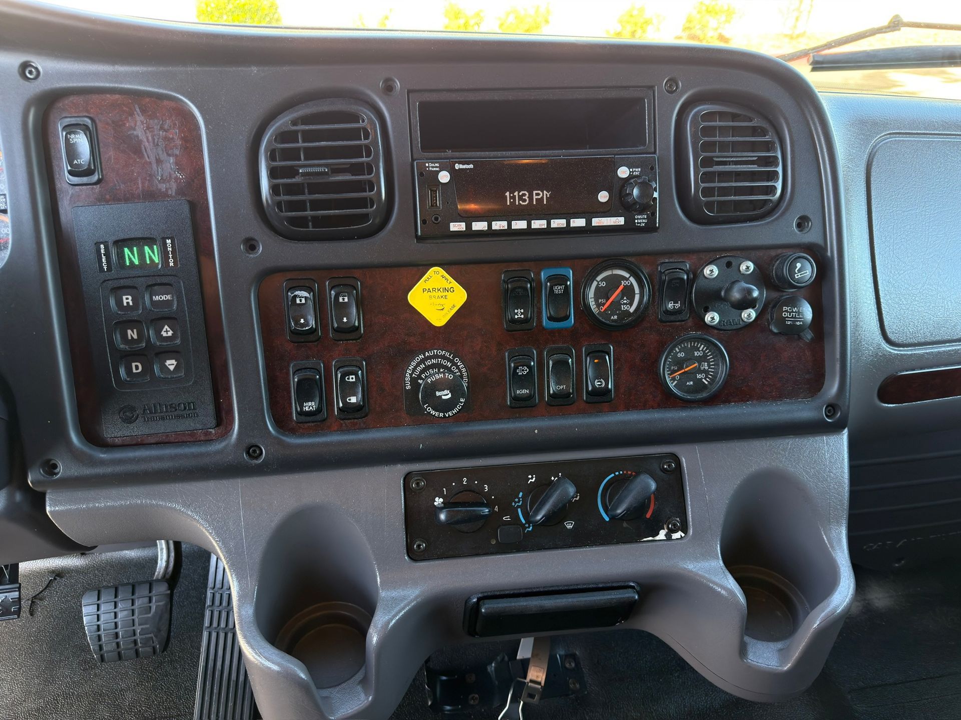 2016 Freightliner M2 photo 18