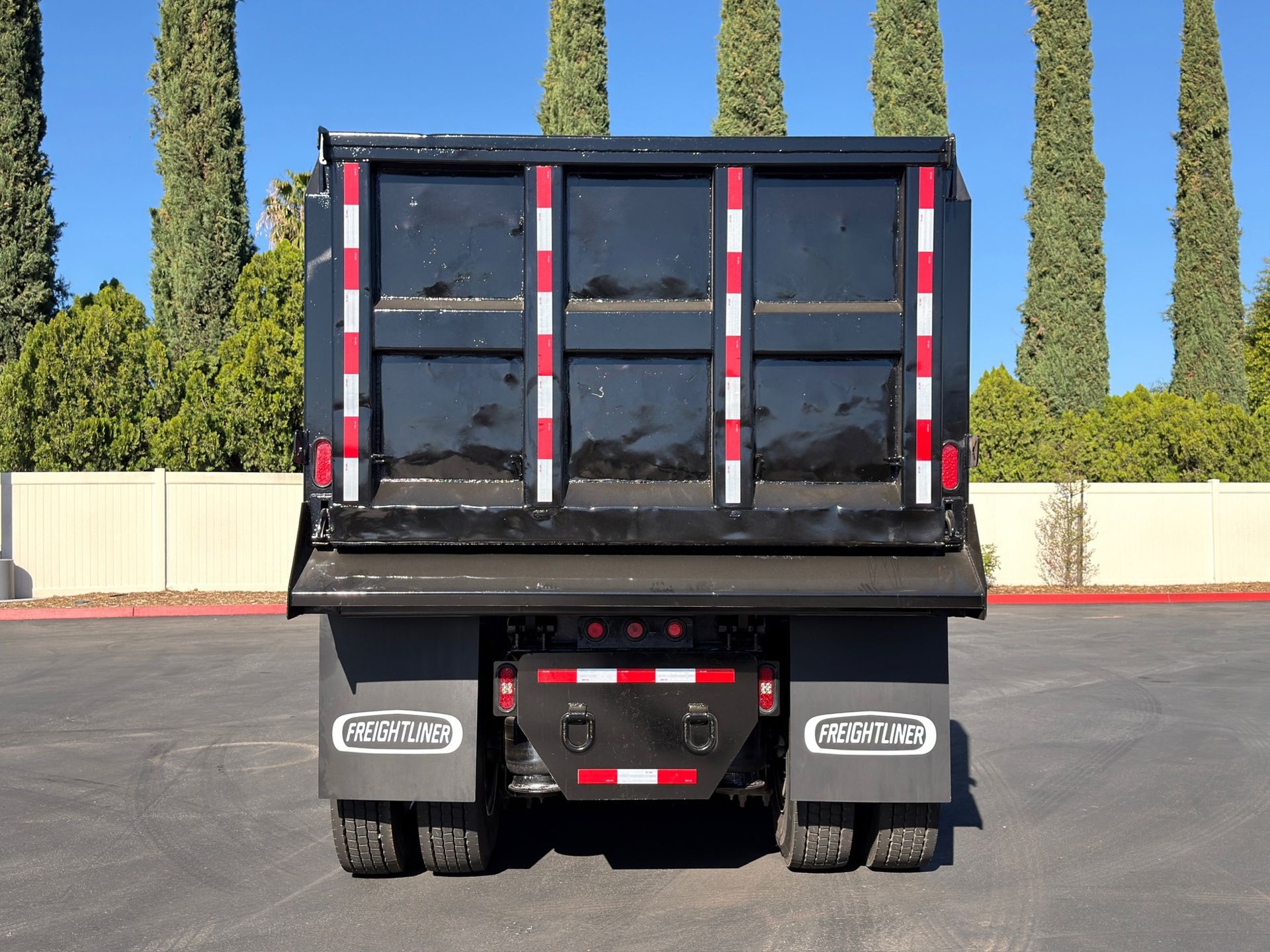 2016 Freightliner M2 photo 4