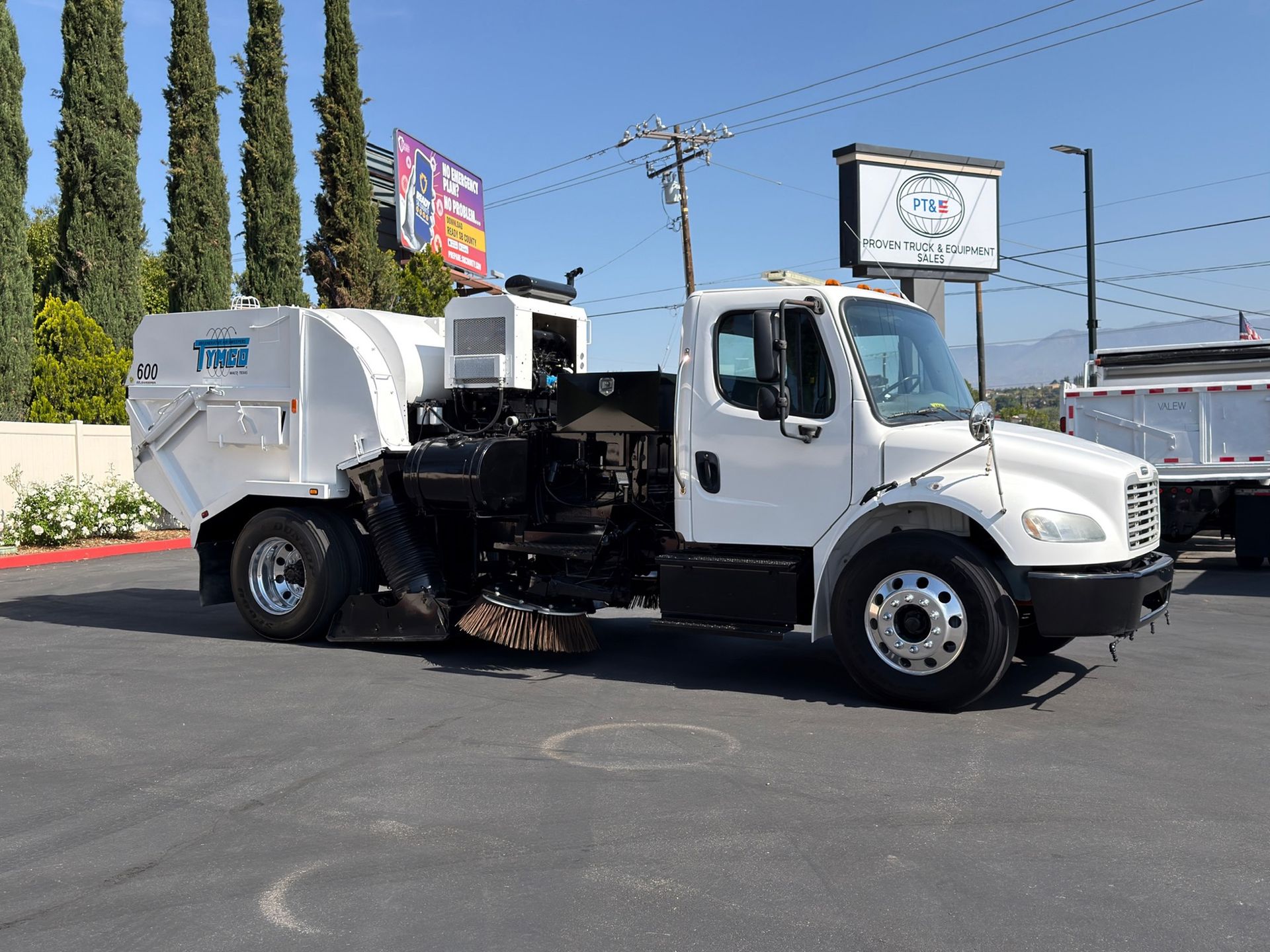2016 Freightliner M2 photo 7