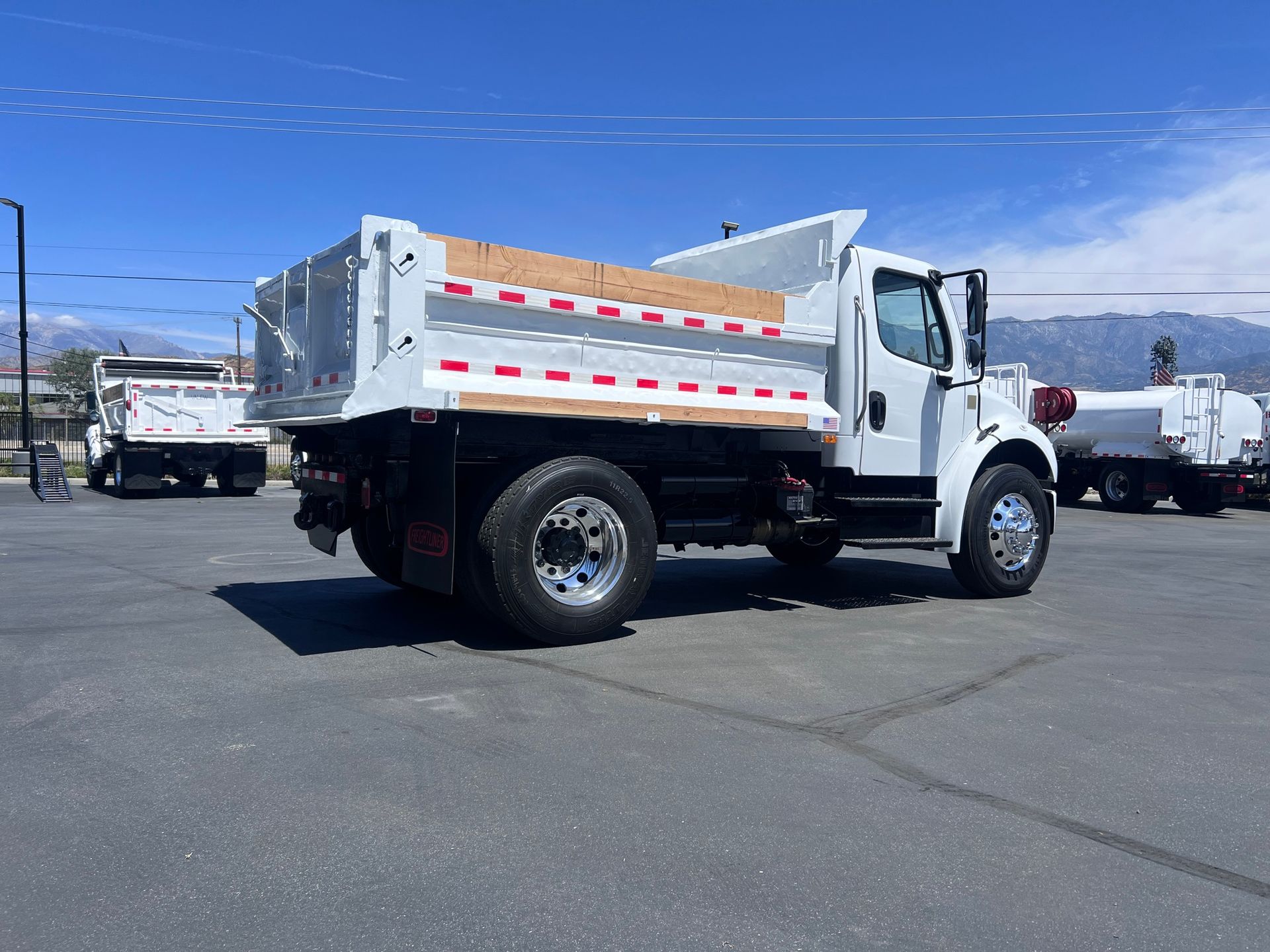 2018 Freightliner M2 photo 5