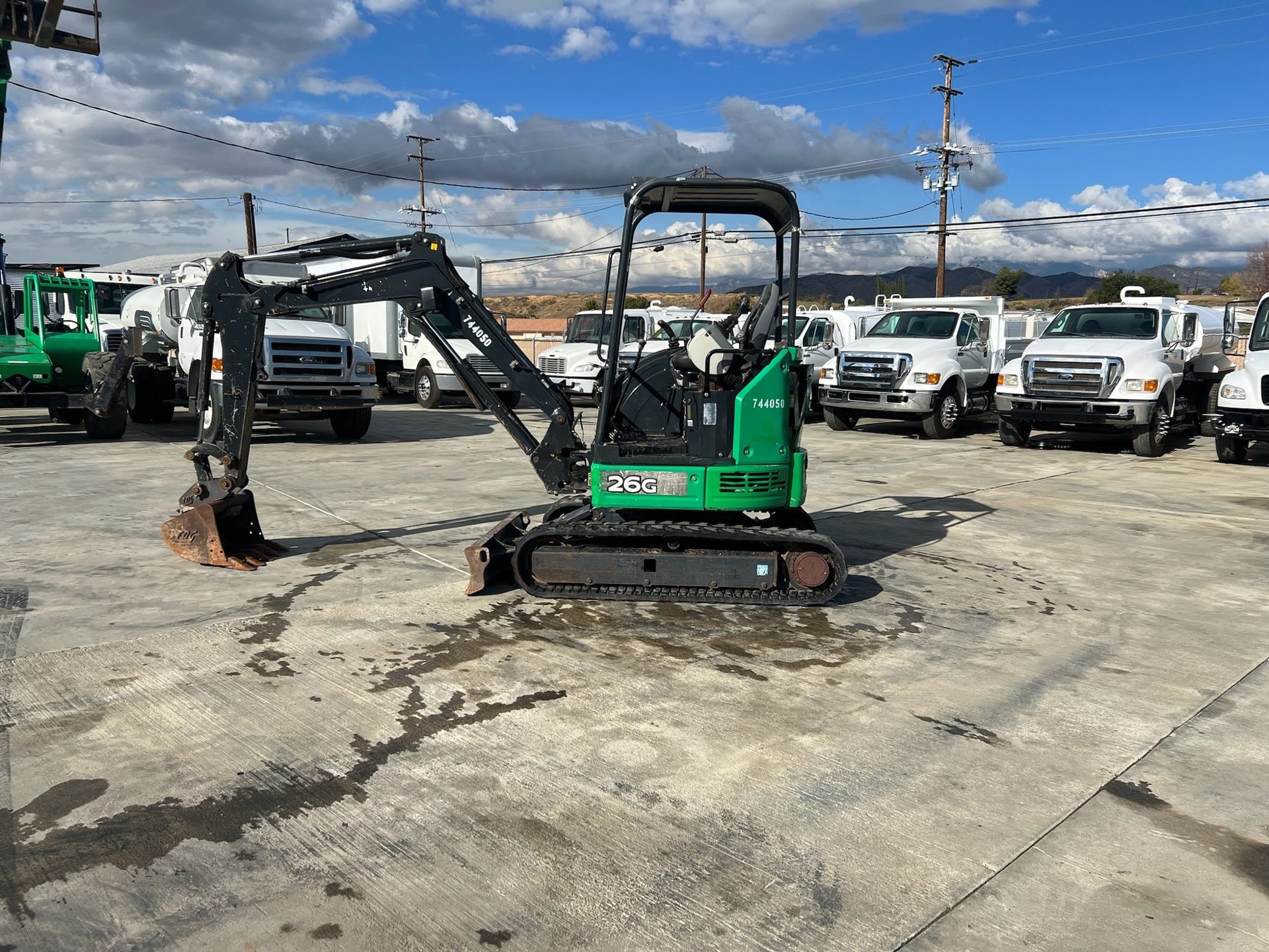 2015 John Deere 26G photo 2