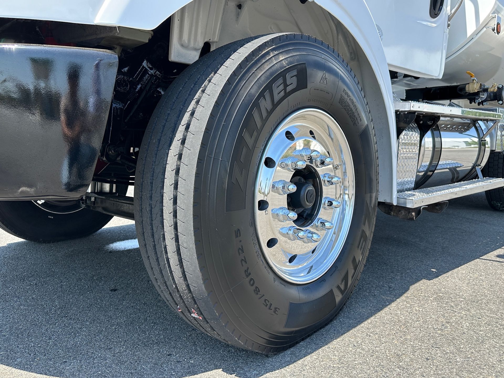 2017 Freightliner M2 photo 13