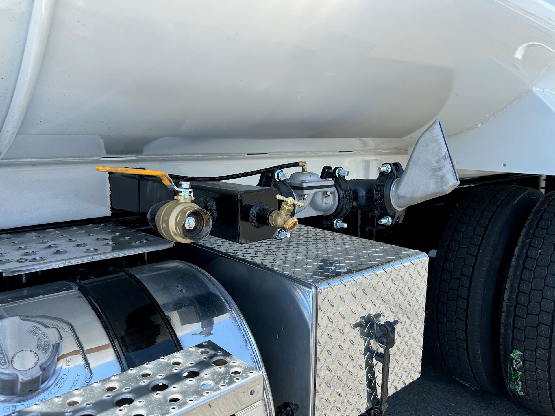 2017 Freightliner M2 photo 18