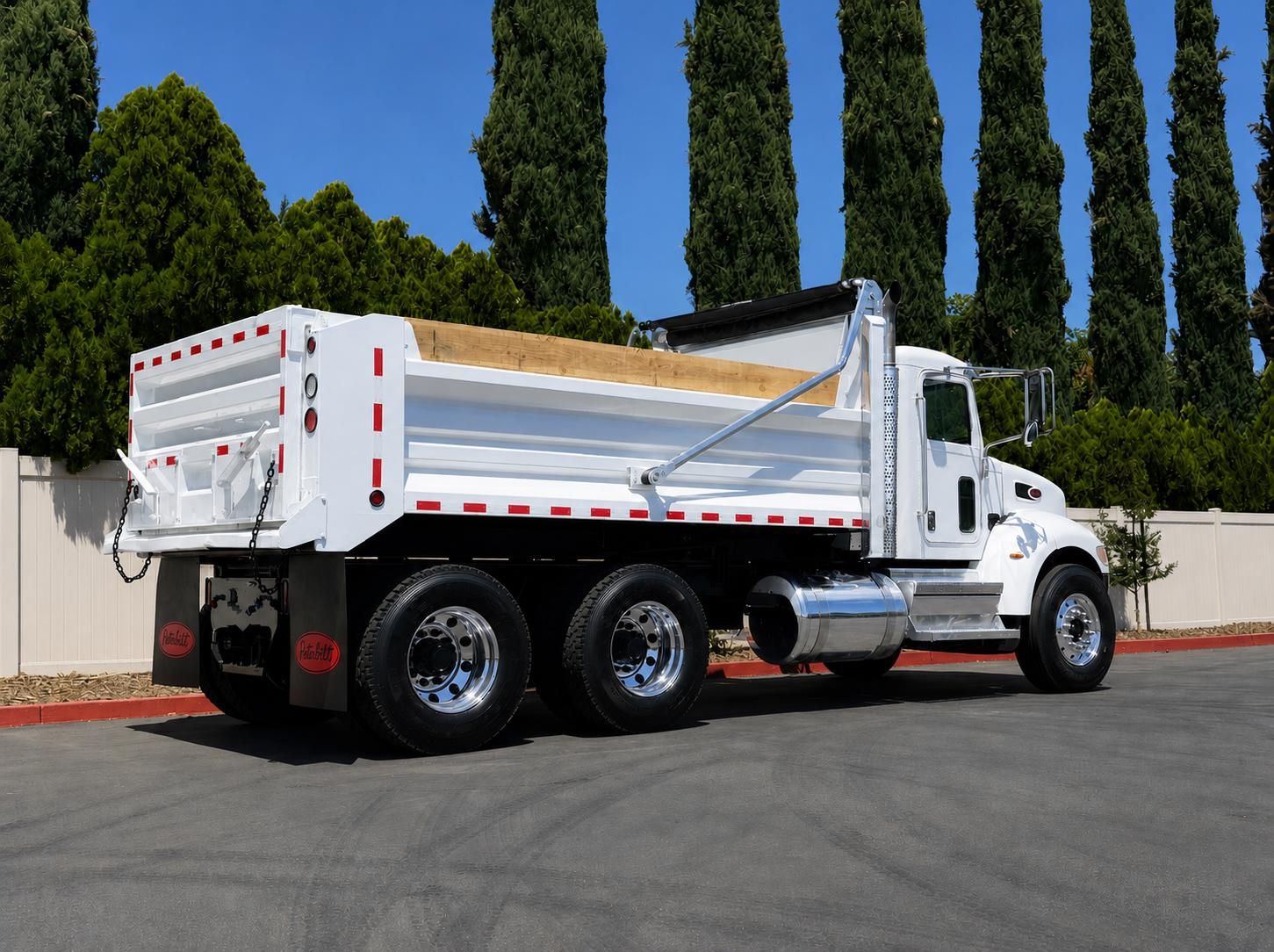 2019 Peterbilt 337 photo 5