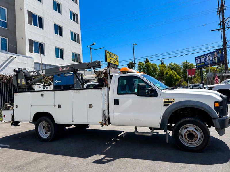 2009 Ford F-450 S.D. · photo 1 of 6