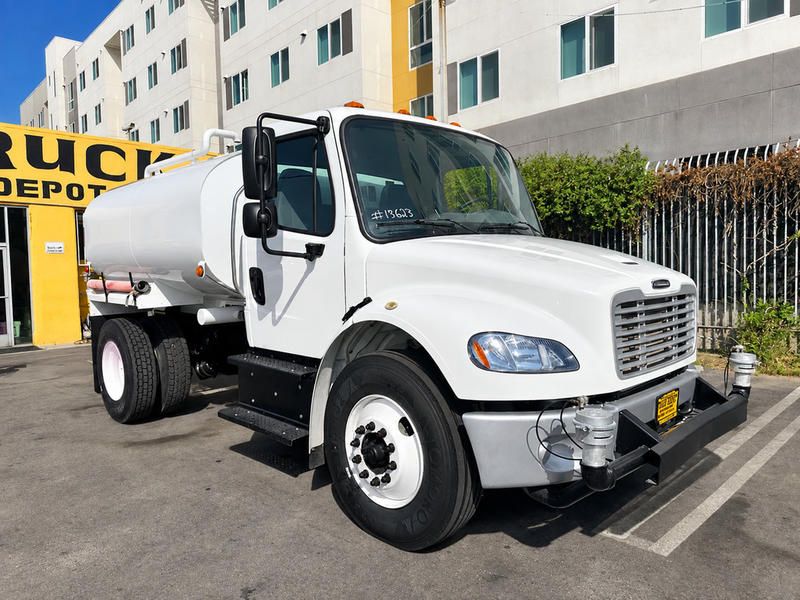 2018 Freightliner M2-106 Water Tanker Truck · photo 1 of 15
