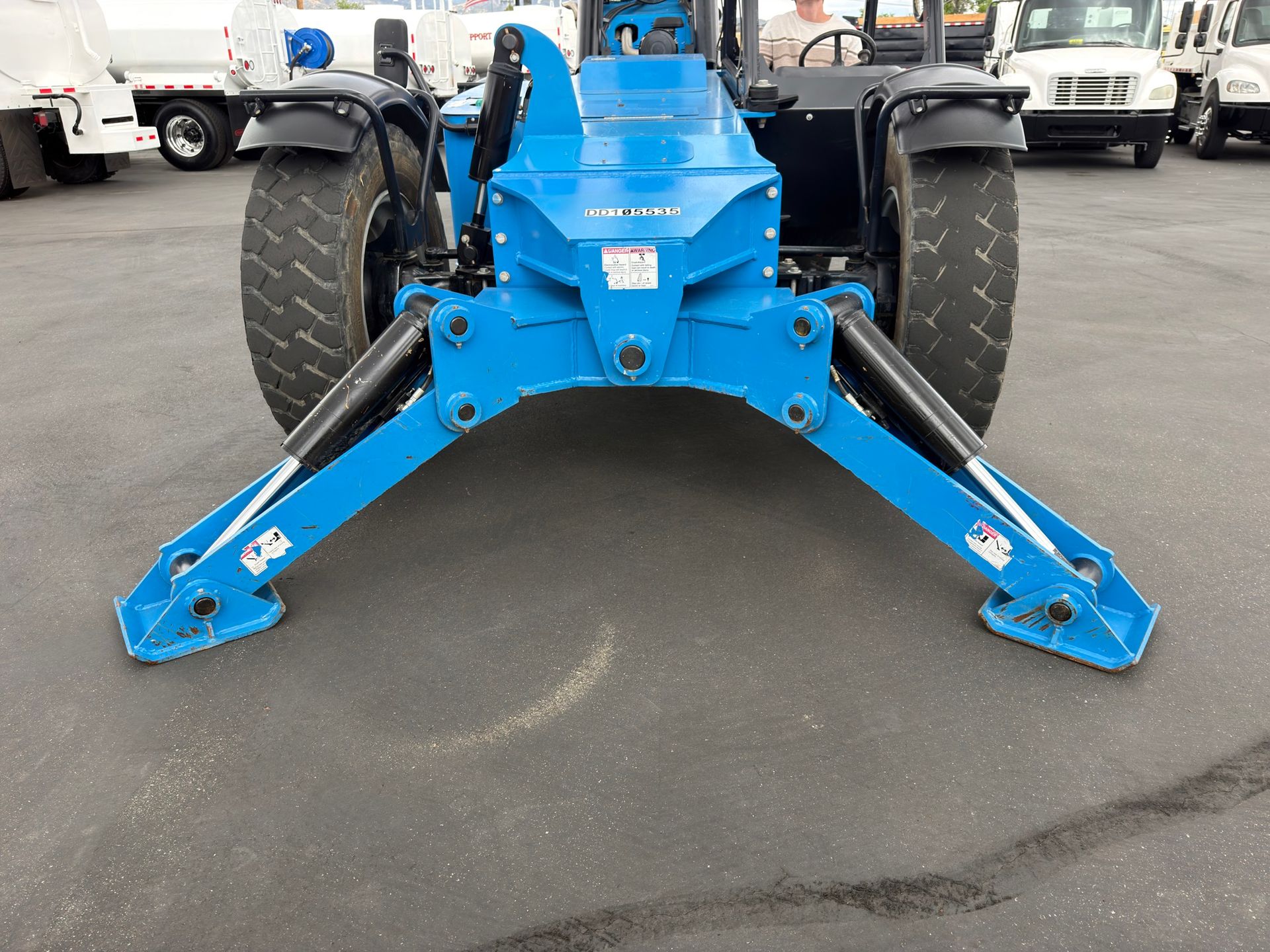 2018 Unknown GTH1056 photo 10