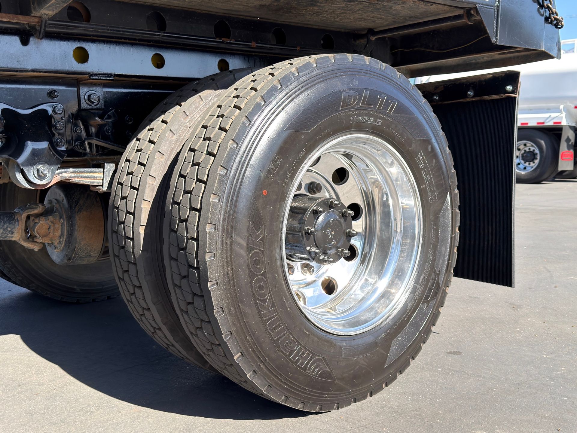 2017 Freightliner M2 photo 12