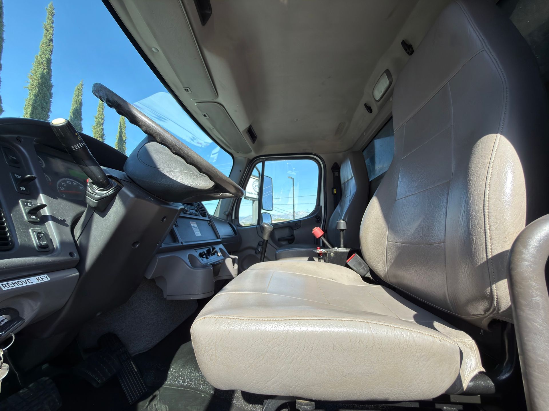 2017 Freightliner M2 photo 15