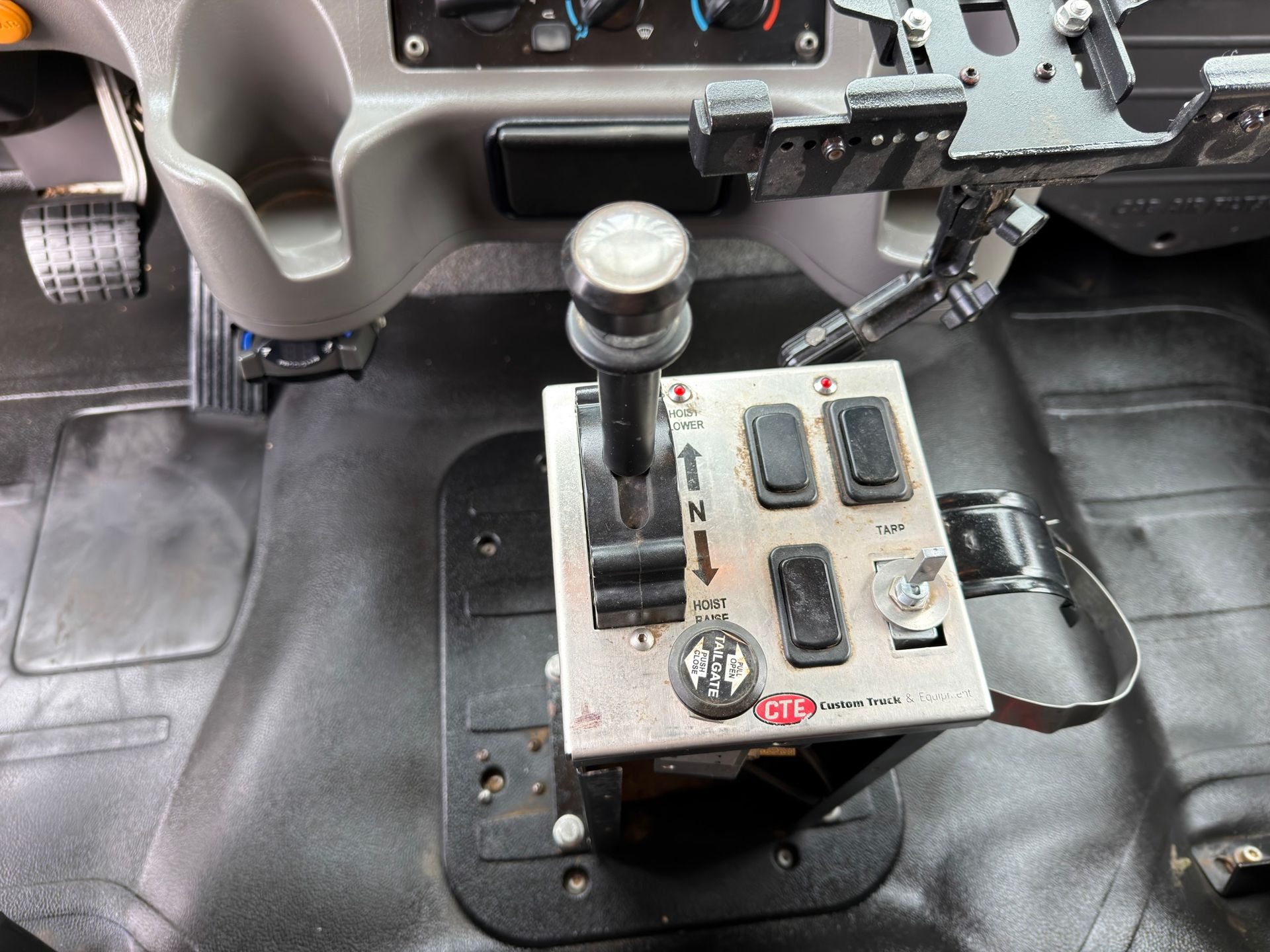 2015 Freightliner M2 photo 22