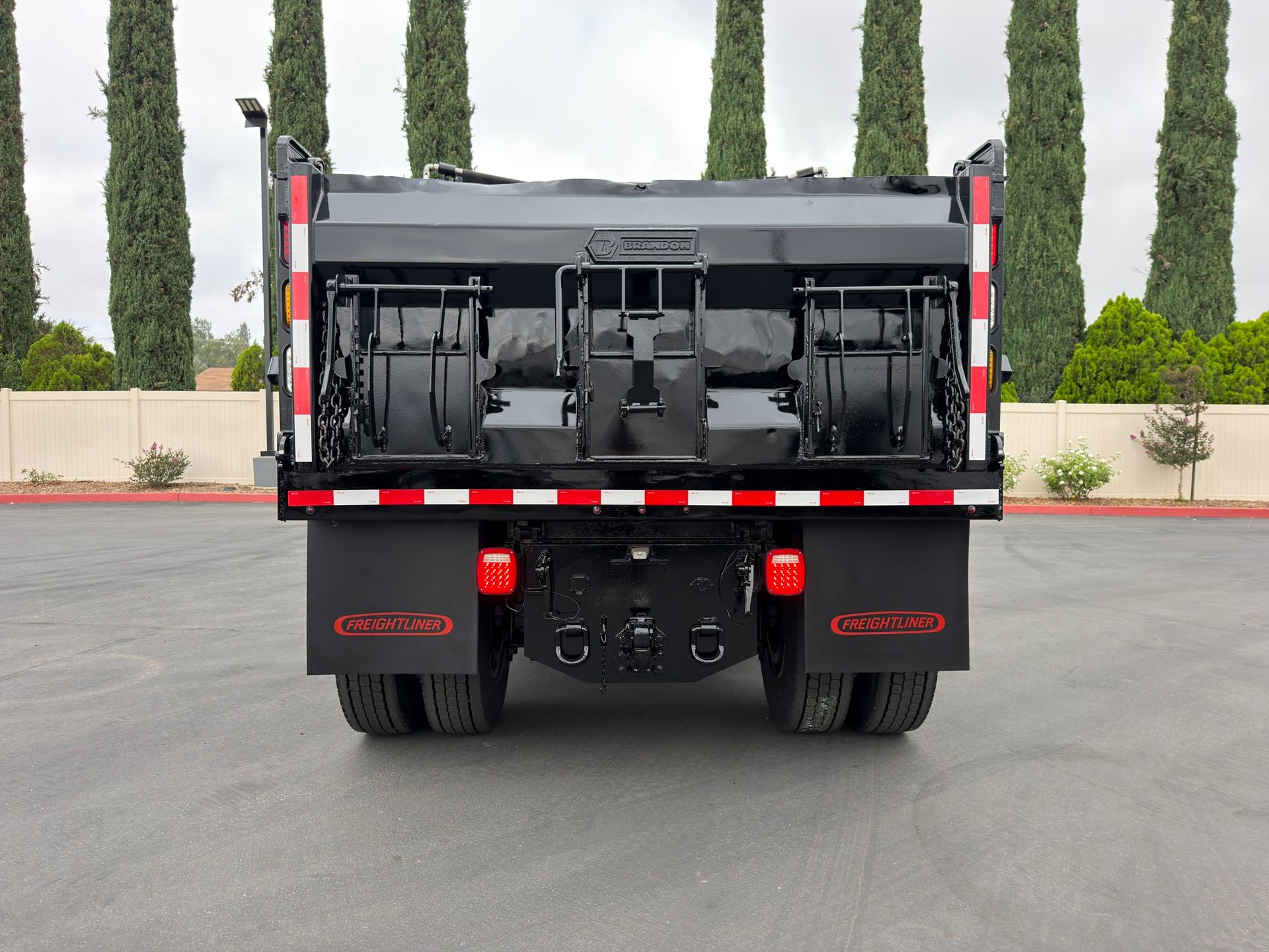 2015 Freightliner M2 photo 4