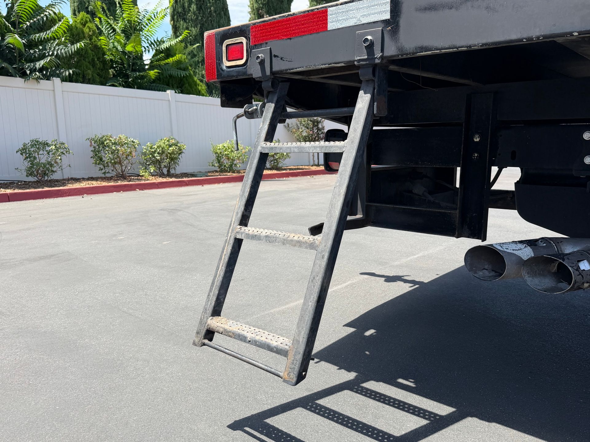 2017 Ford F550 photo 10