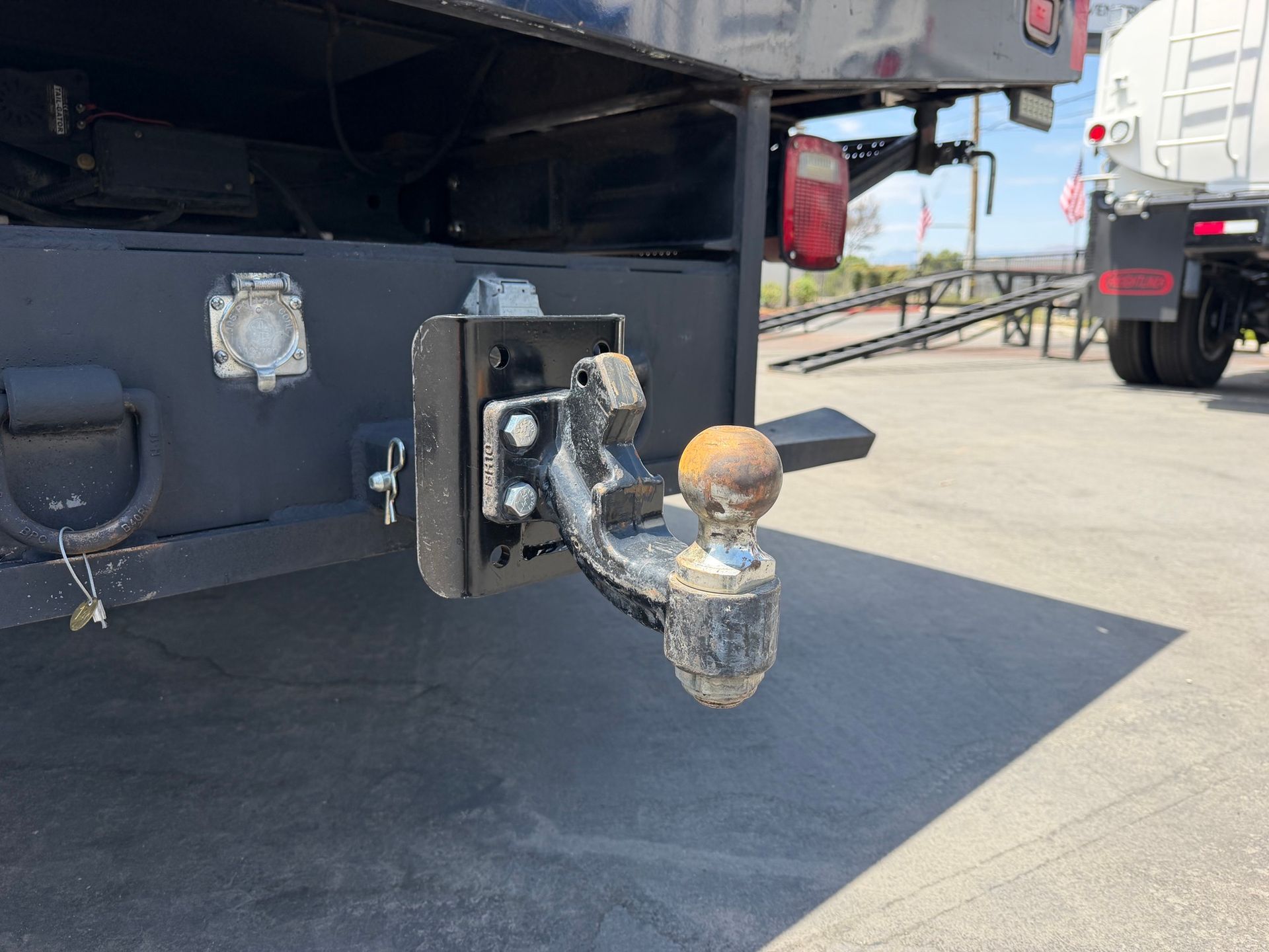 2017 Ford F550 photo 12