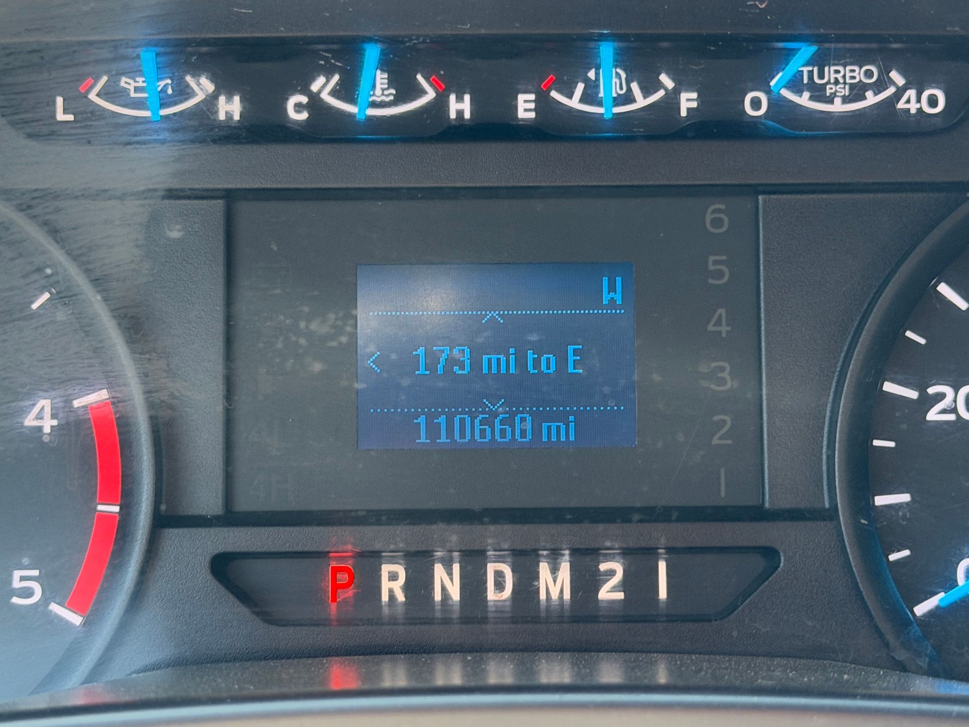 2017 Ford F550 photo 18