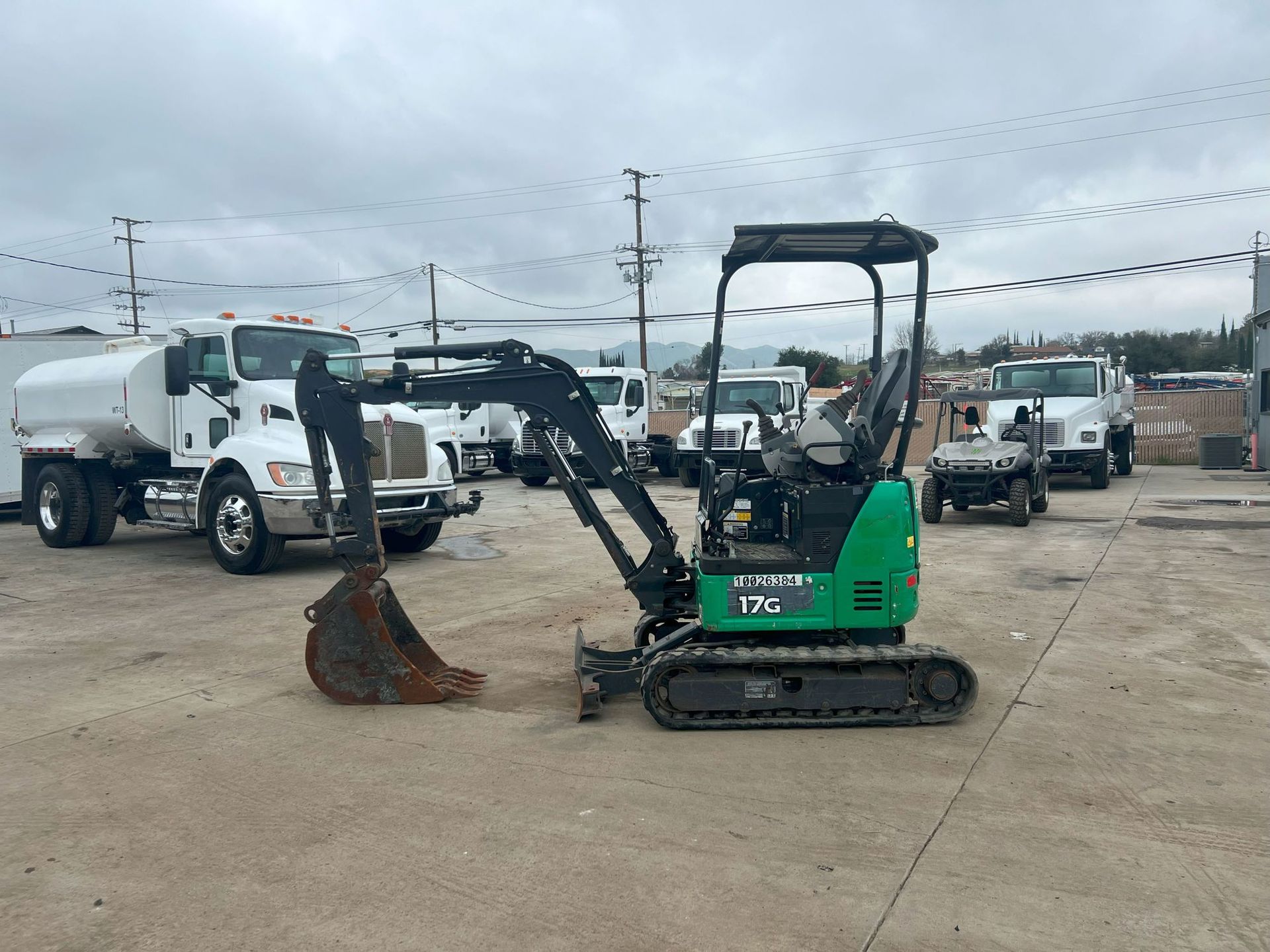 2018 John Deere 17G photo 2