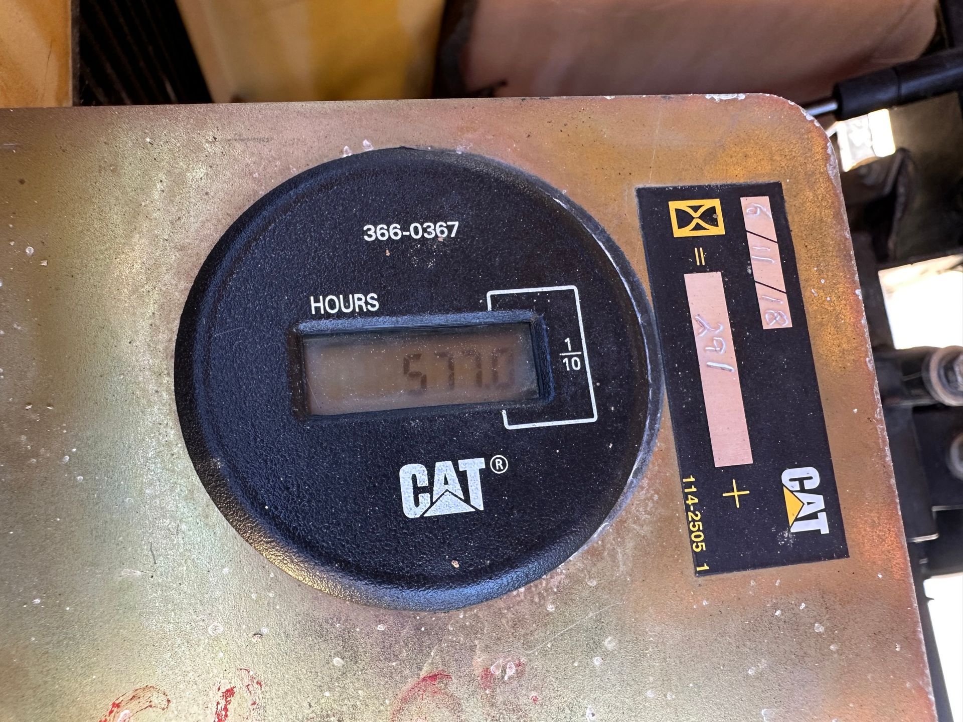 2004 Caterpillar CB-224D photo 13