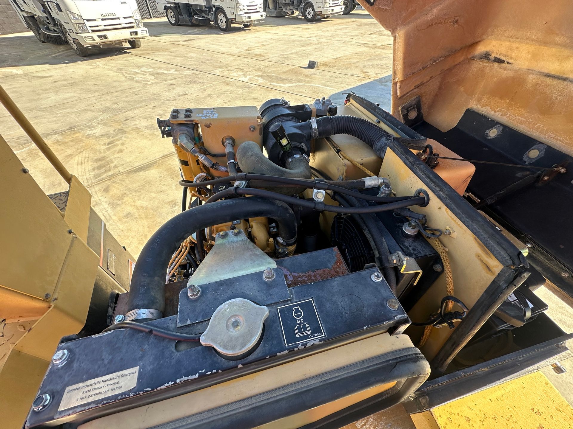 2004 Caterpillar CB-224D photo 9