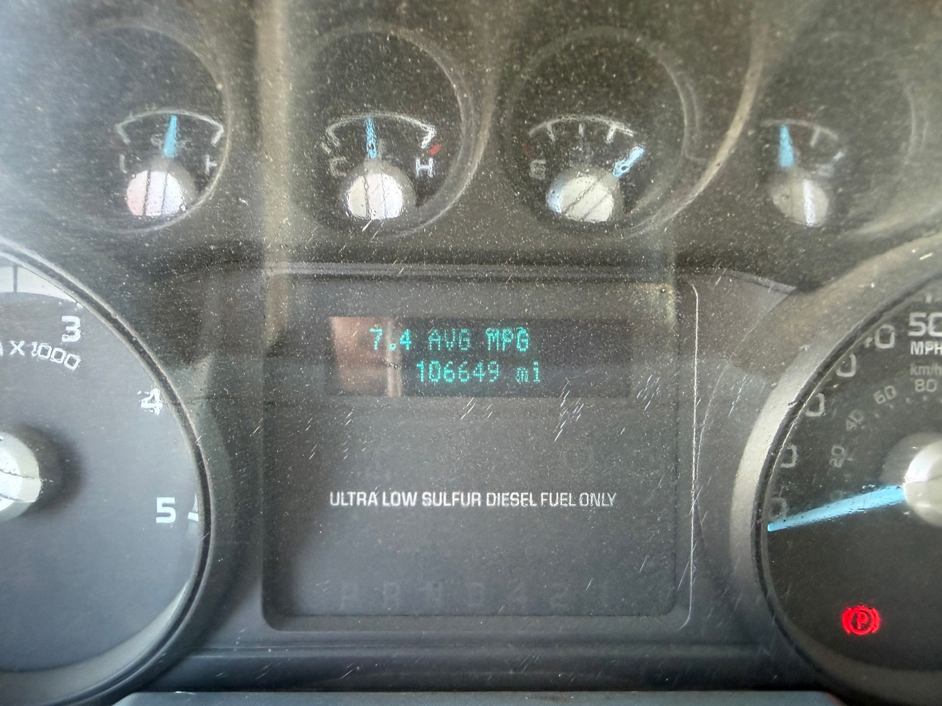 2012 Ford F750 photo 18