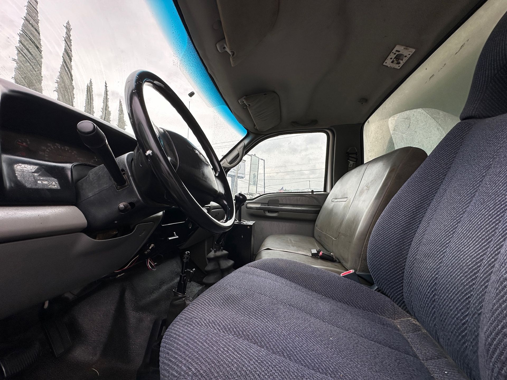 2005 Ford F650 photo 15