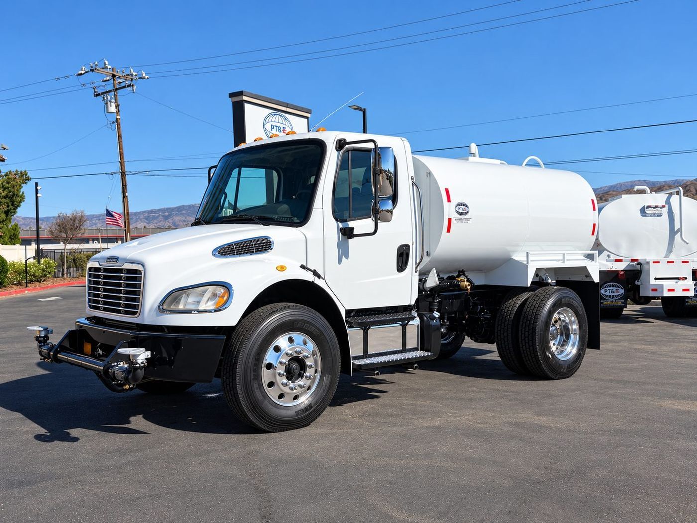 2014 Freightliner M2