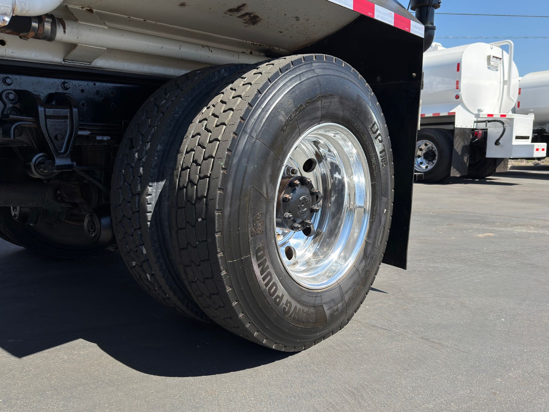2019 Hino 338 photo 8