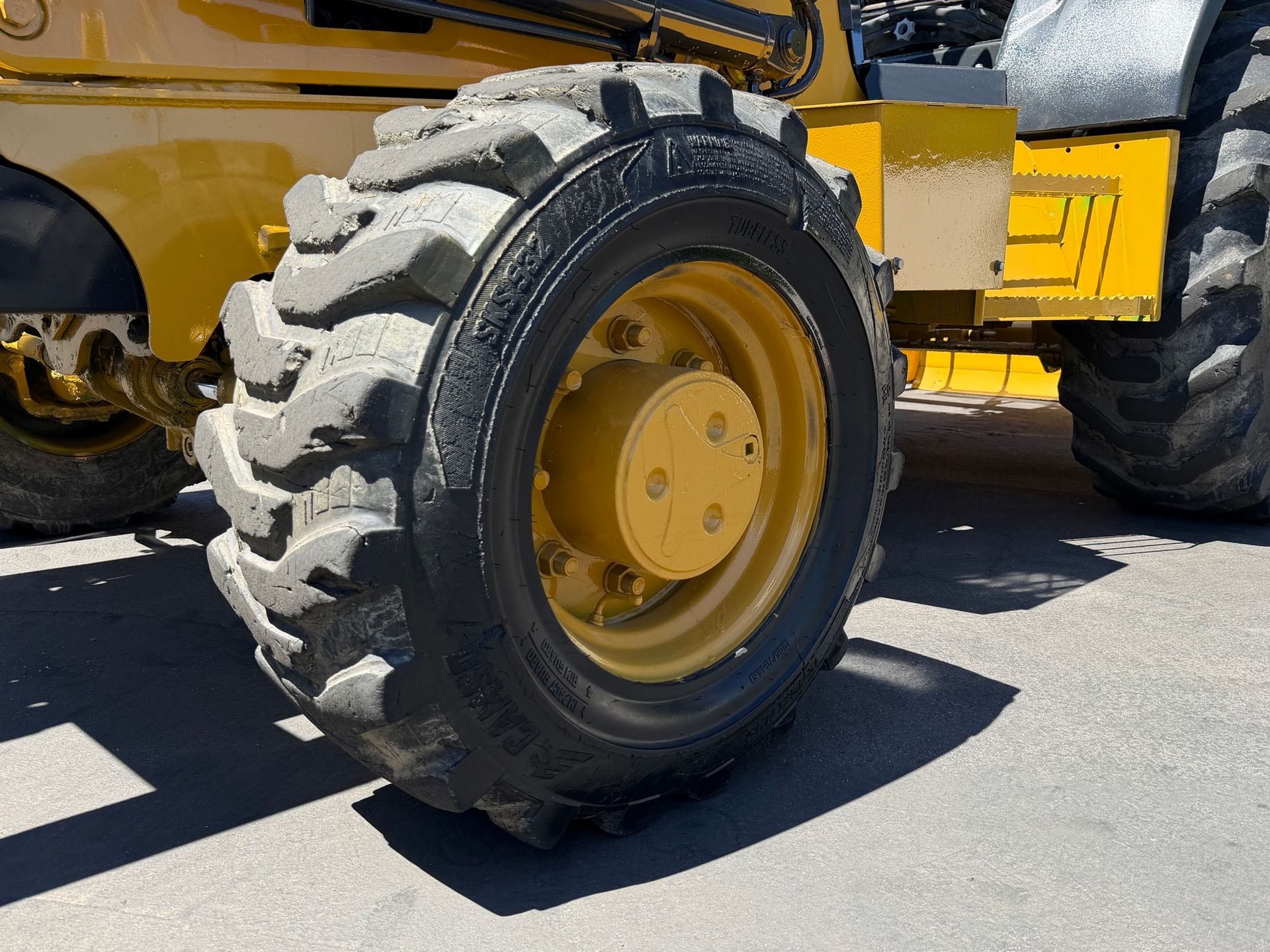 2018 John Deere 210LEP photo 10
