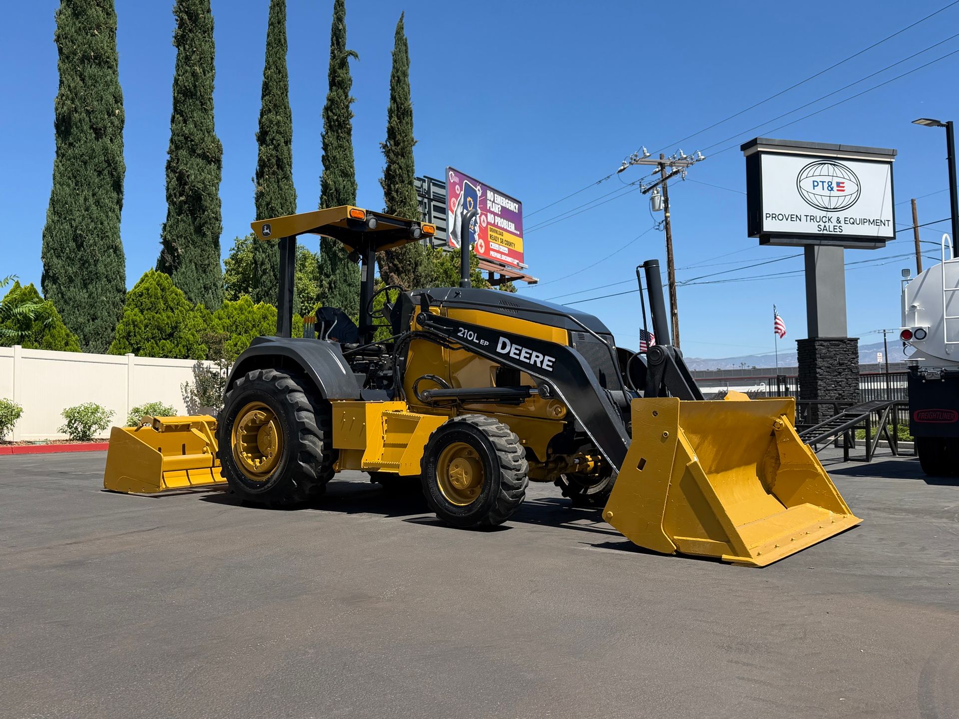 2018 John Deere 210LEP photo 7