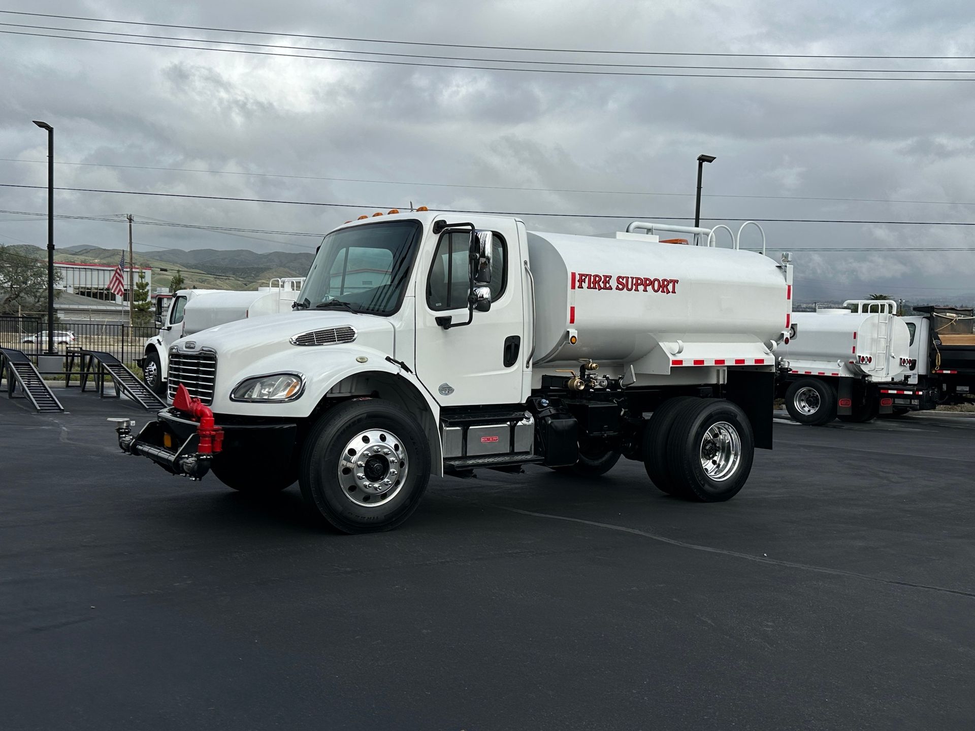 2016 Freightliner M2 photo 1