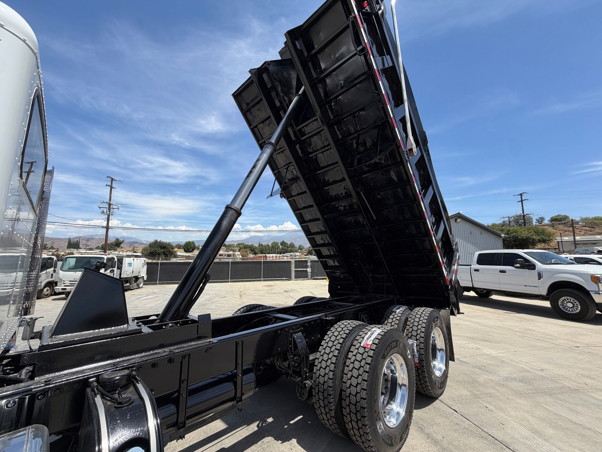 2012 Peterbilt 348 photo 10