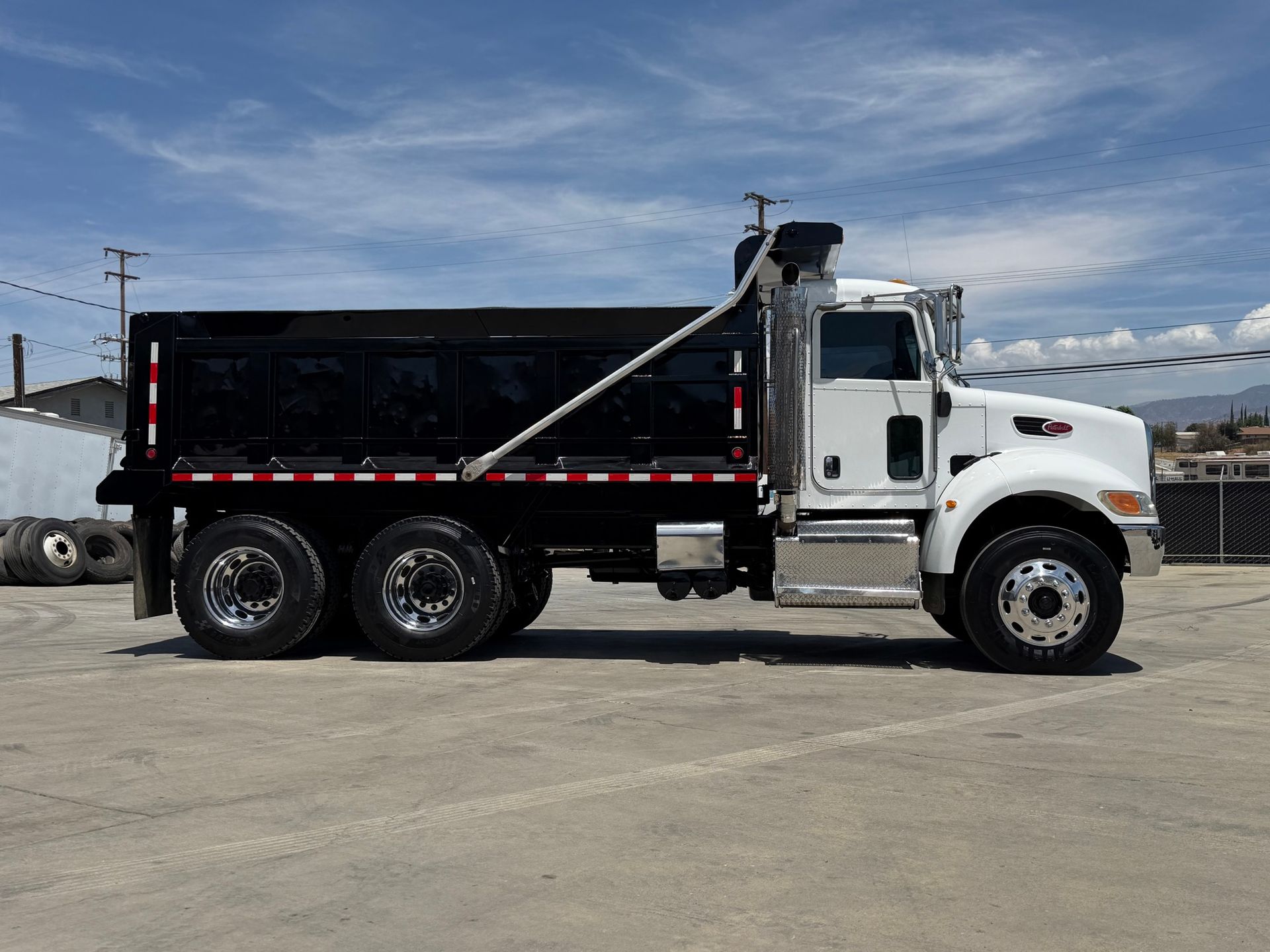 2012 Peterbilt 348 photo 5