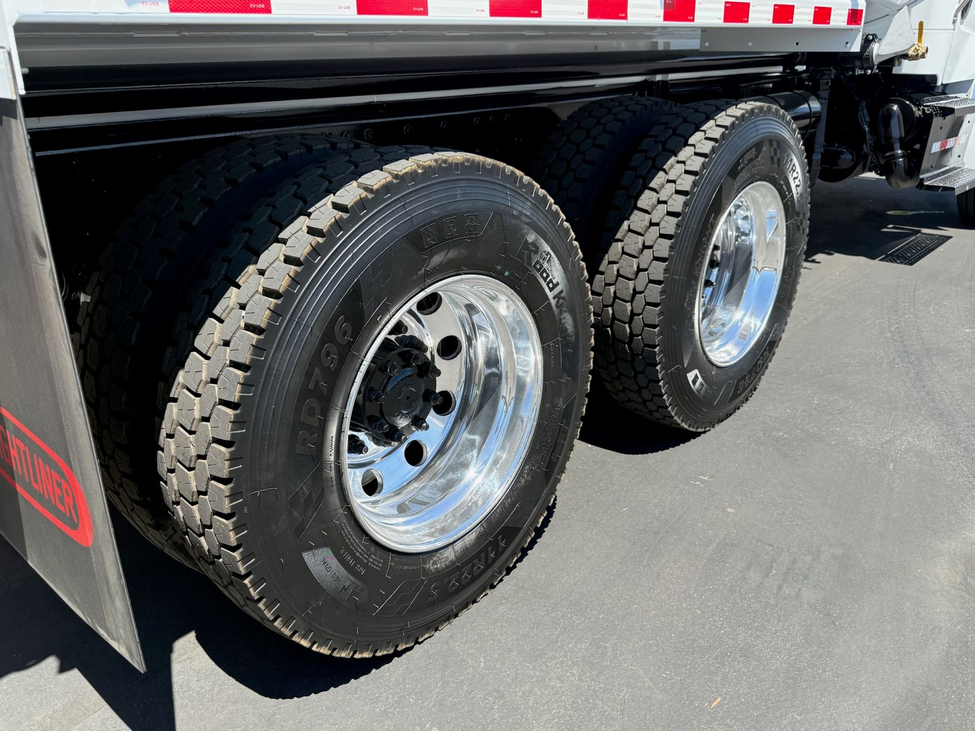 2016 Freightliner M2 photo 10