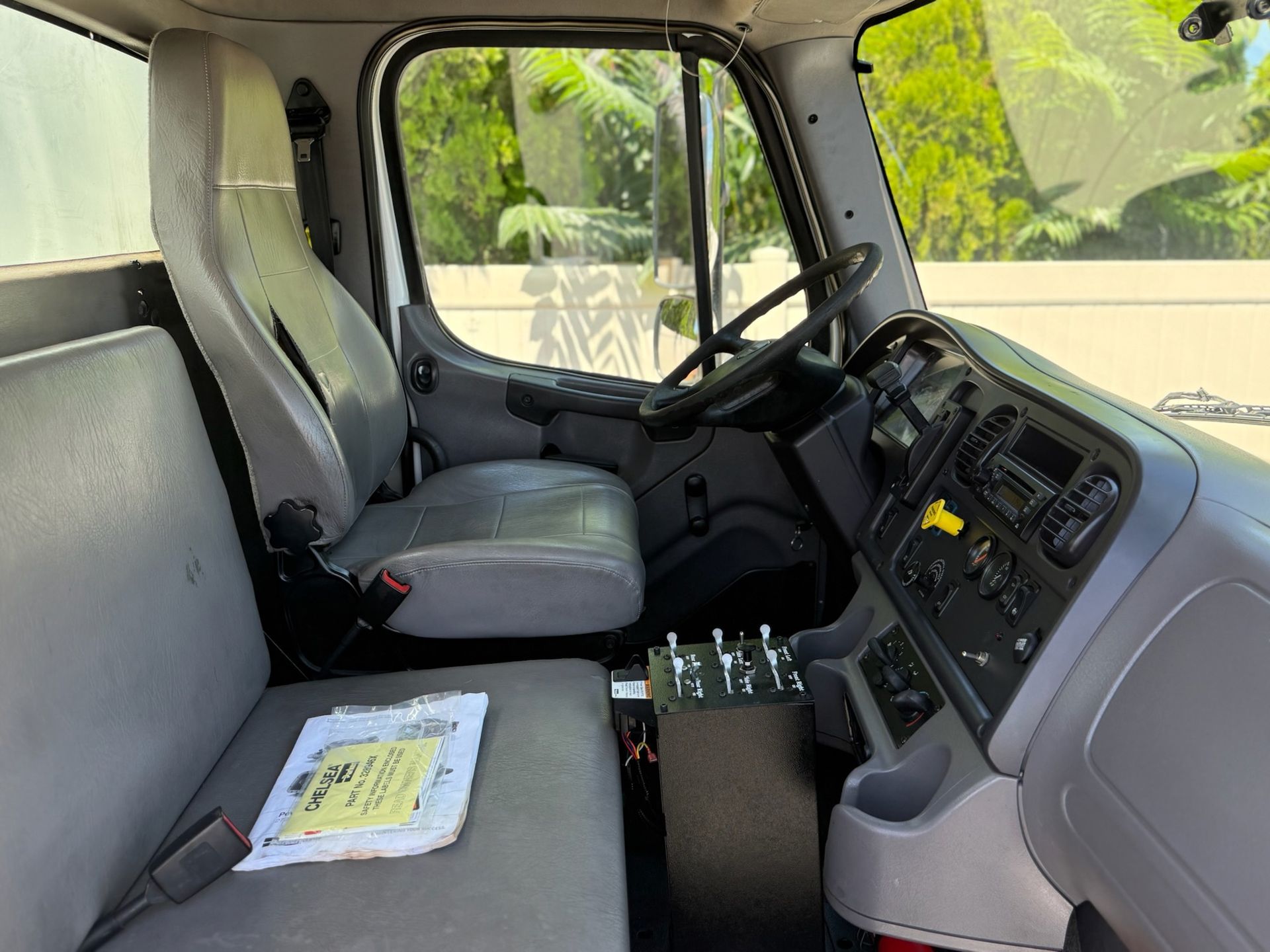 2016 Freightliner M2 photo 18