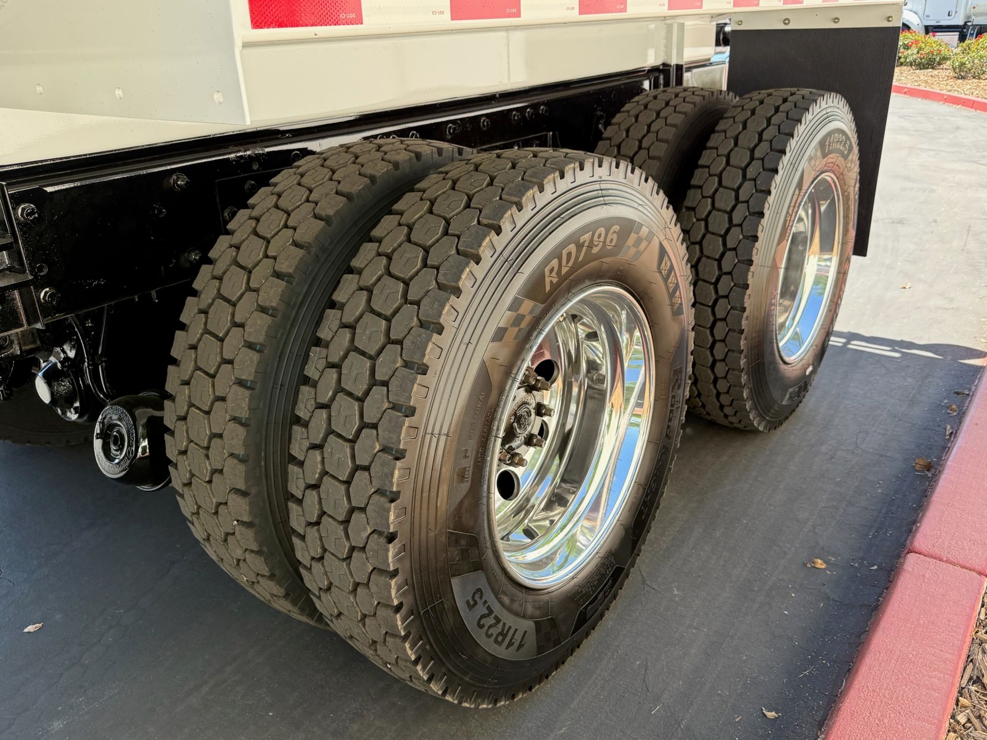 2016 Freightliner M2 photo 8