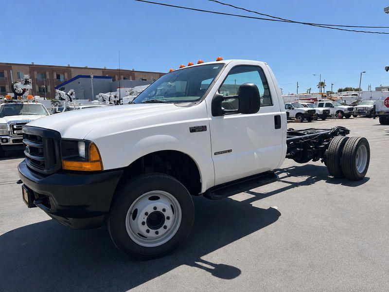 2001 Ford F-550 S.D. · photo 1 of 30