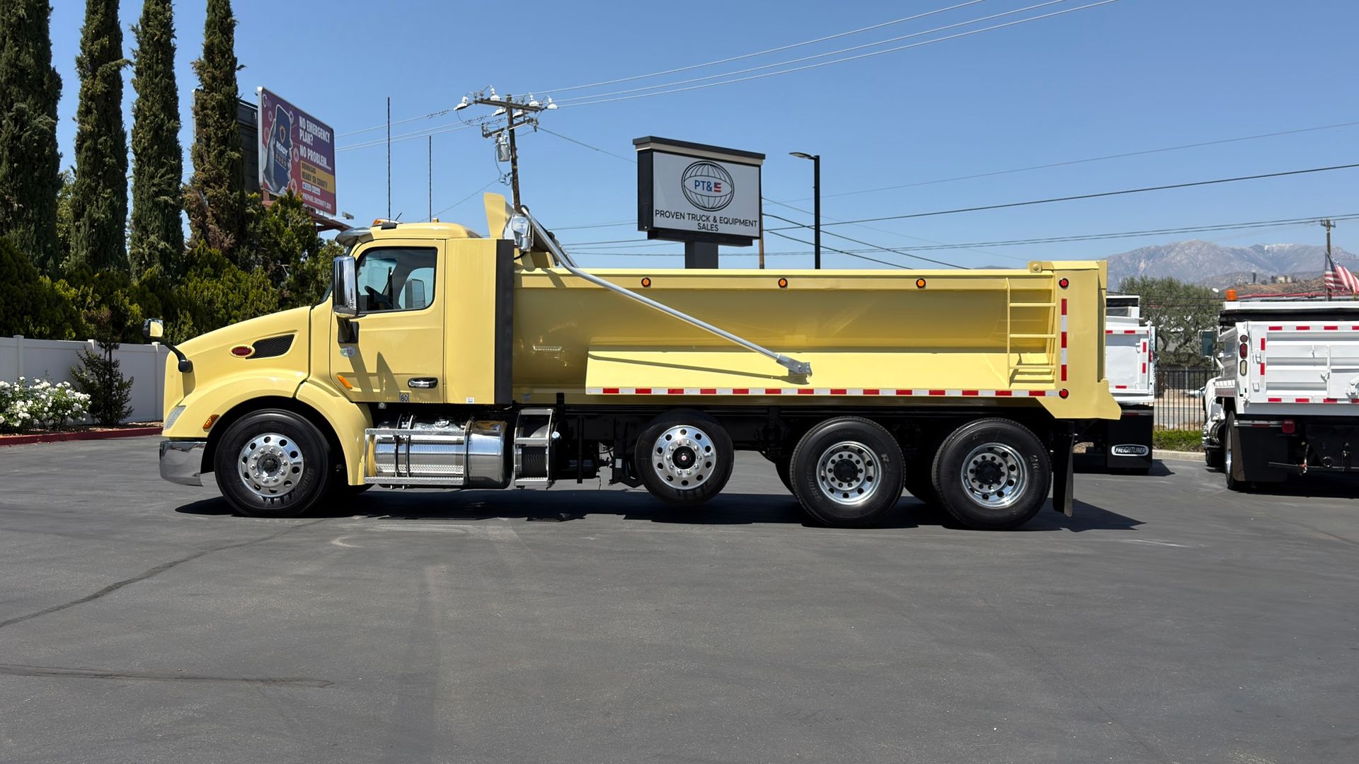 2020 Peterbilt 579 photo 2