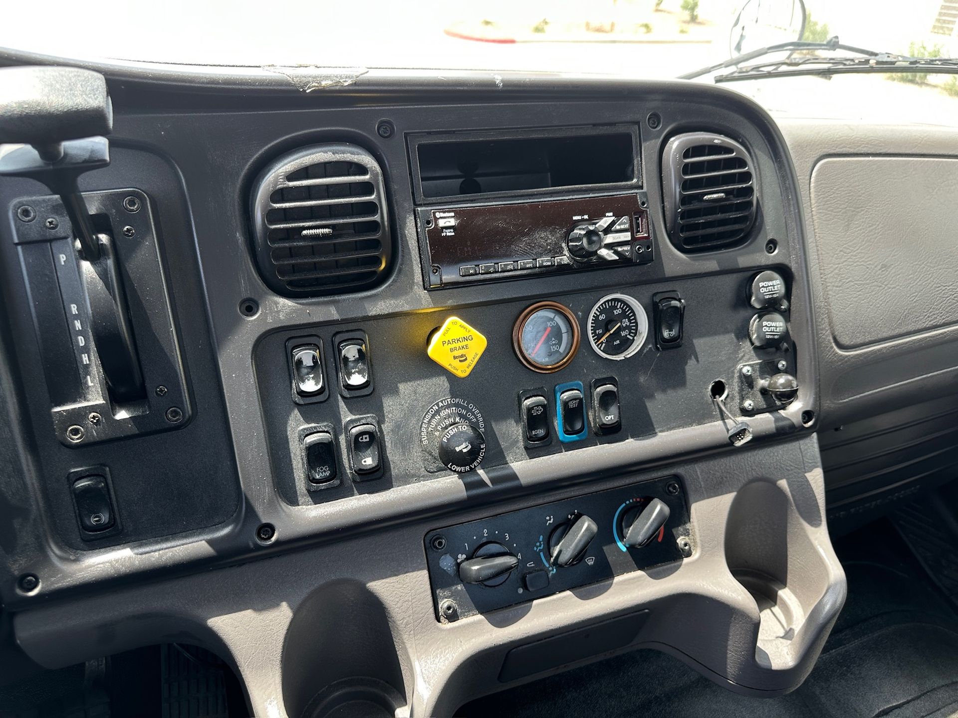 2018 Freightliner Tymco 600 photo 15