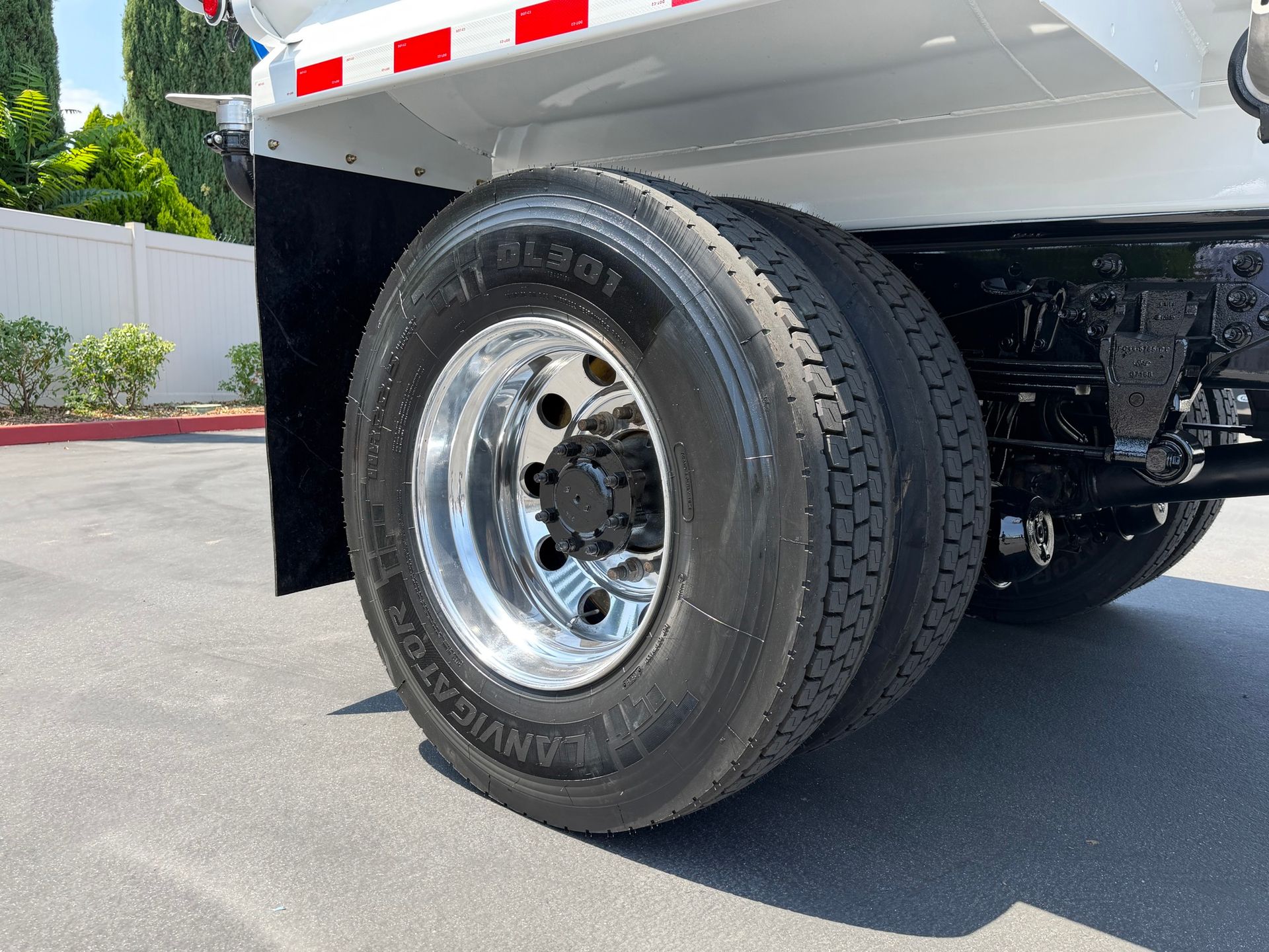 2019 Ford F750 photo 14