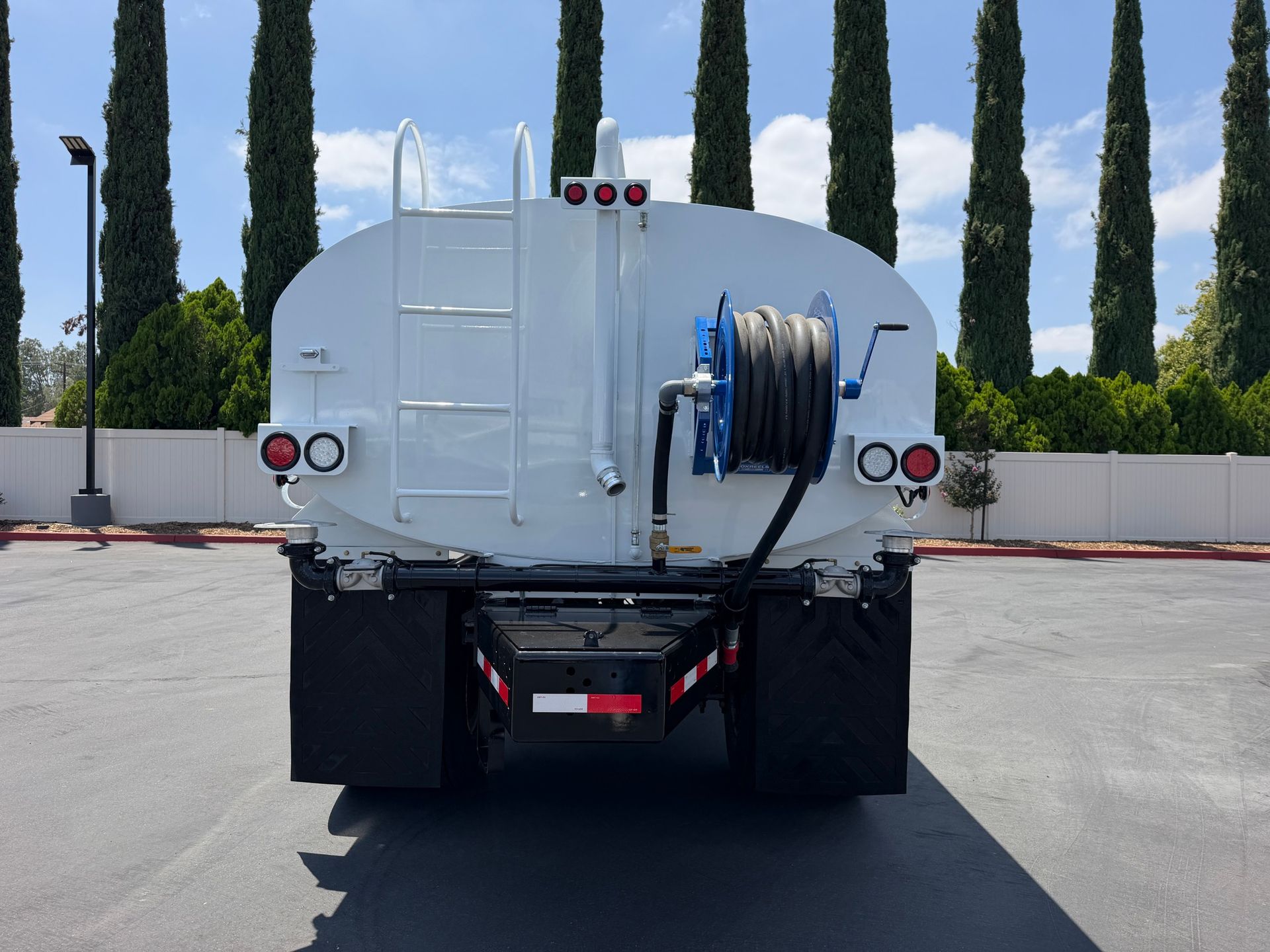 2019 Ford F750 photo 4