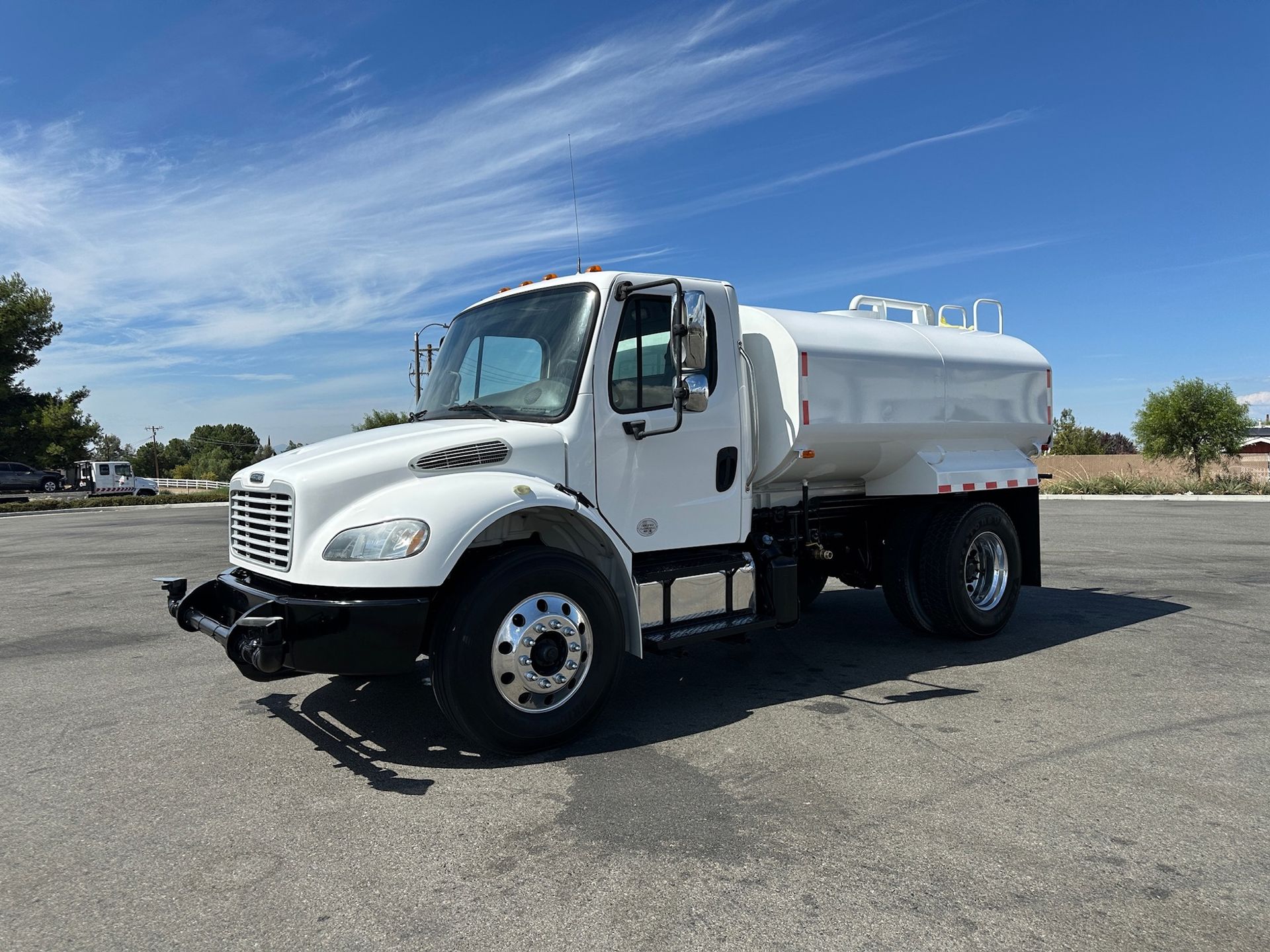 2016 Freightliner M2 photo 1