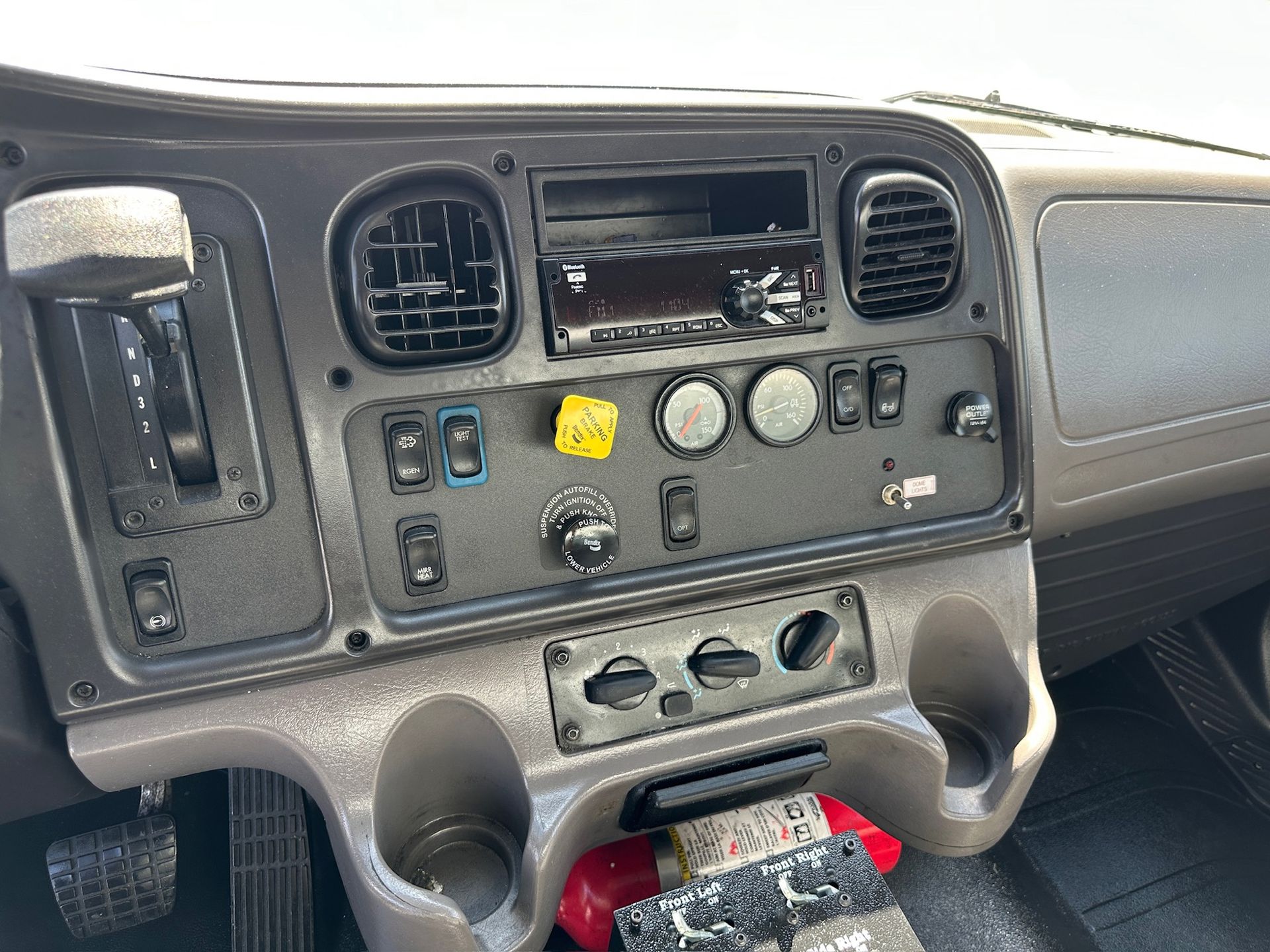 2016 Freightliner M2 photo 15