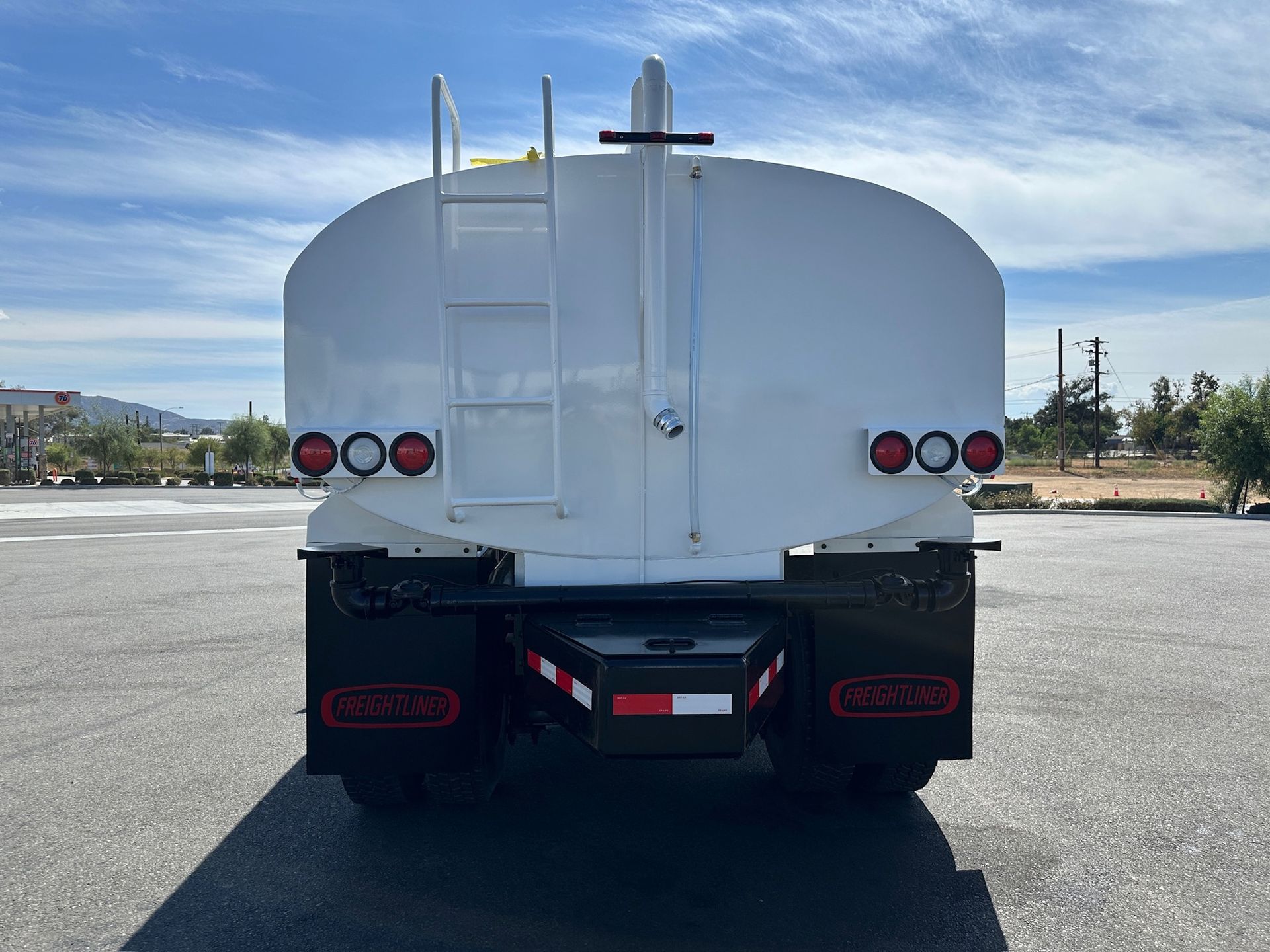 2016 Freightliner M2 photo 4