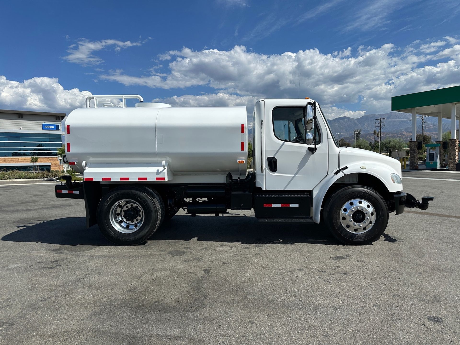 2016 Freightliner M2 photo 6