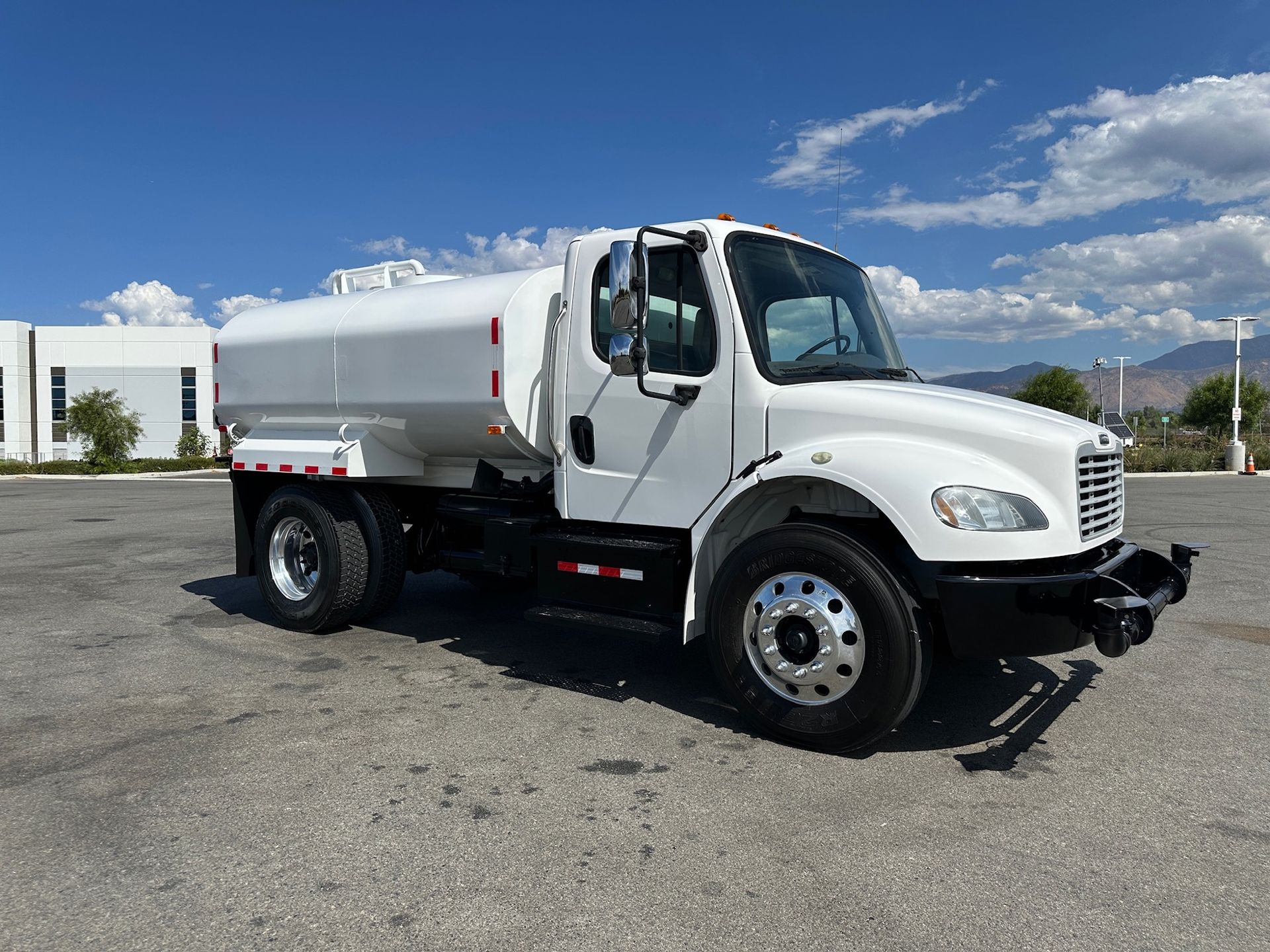 2016 Freightliner M2 photo 7