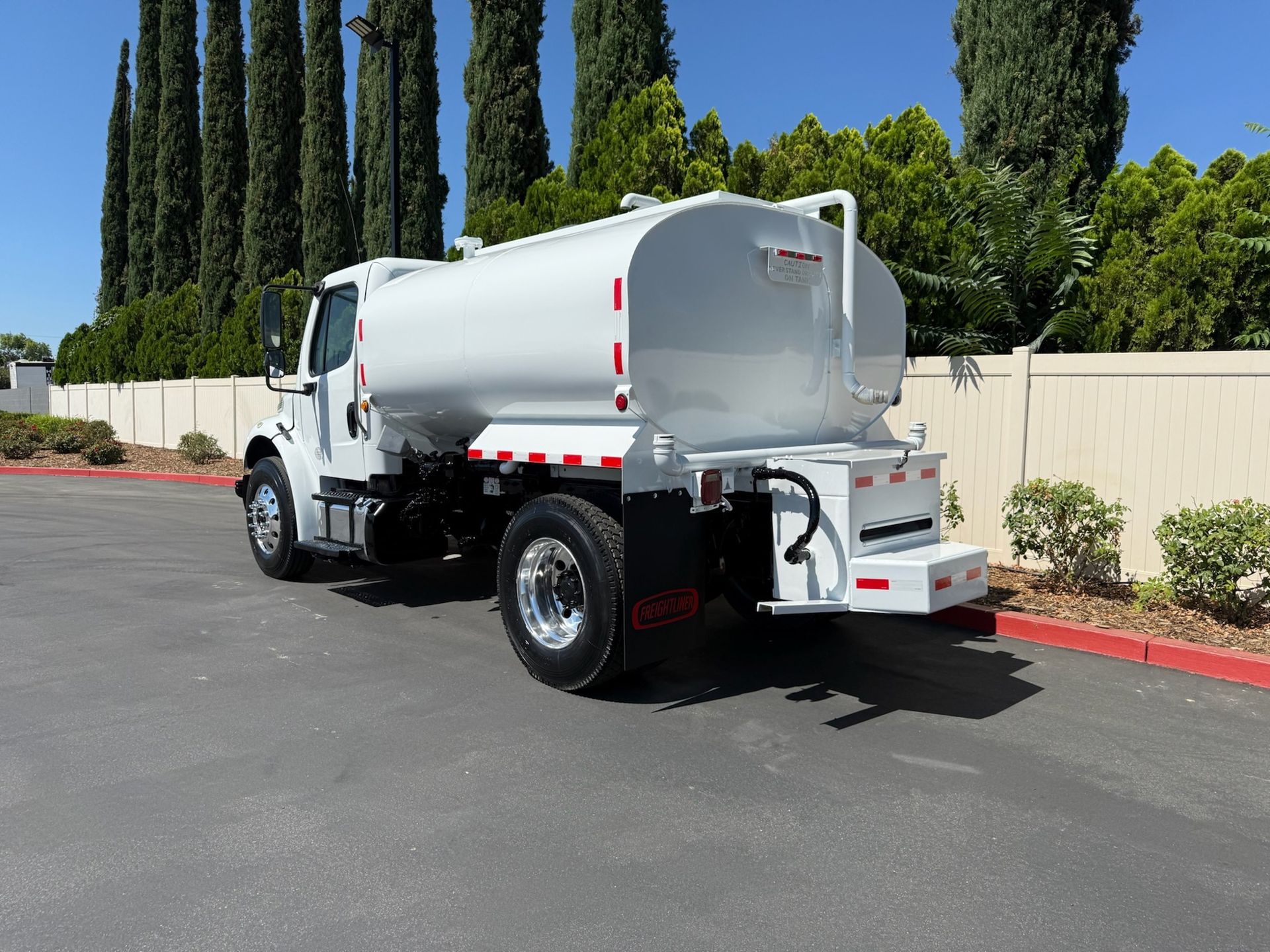 2018 Freightliner M2 photo 3