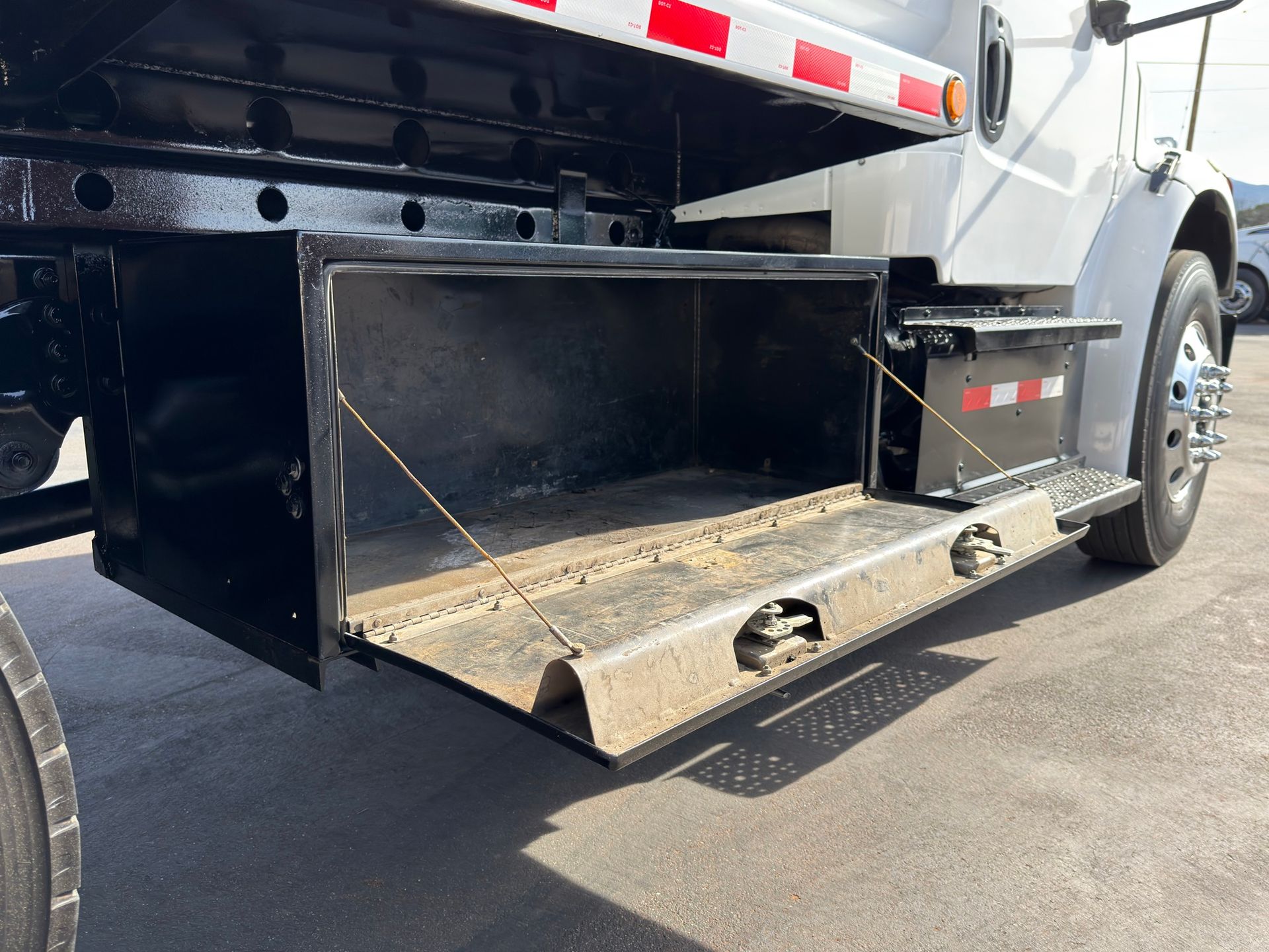 2014 Freightliner M2 photo 14