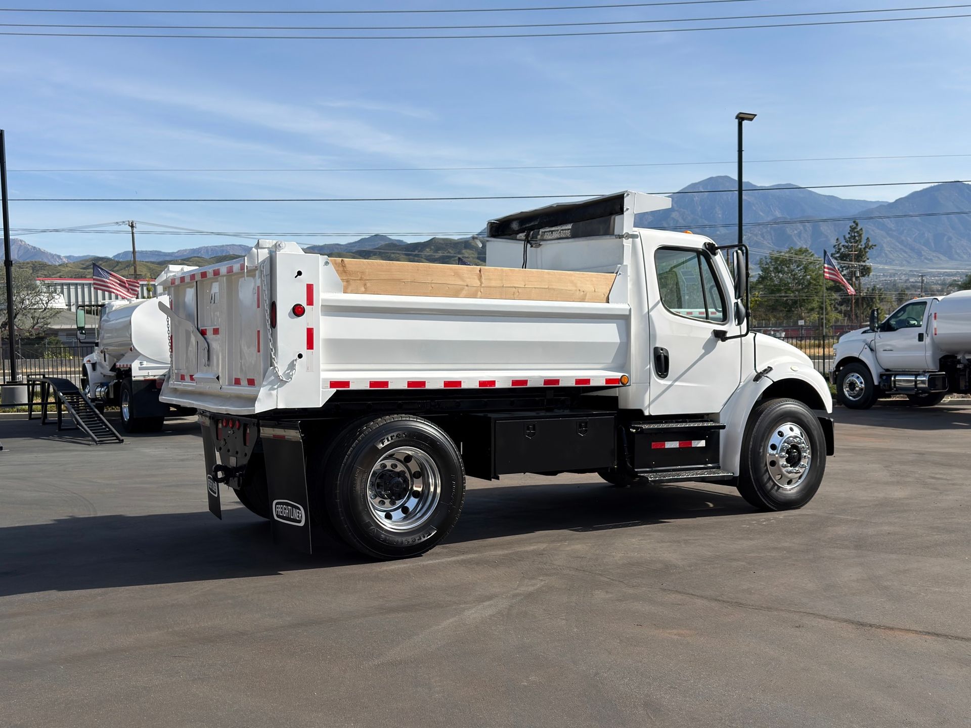 2014 Freightliner M2 photo 5