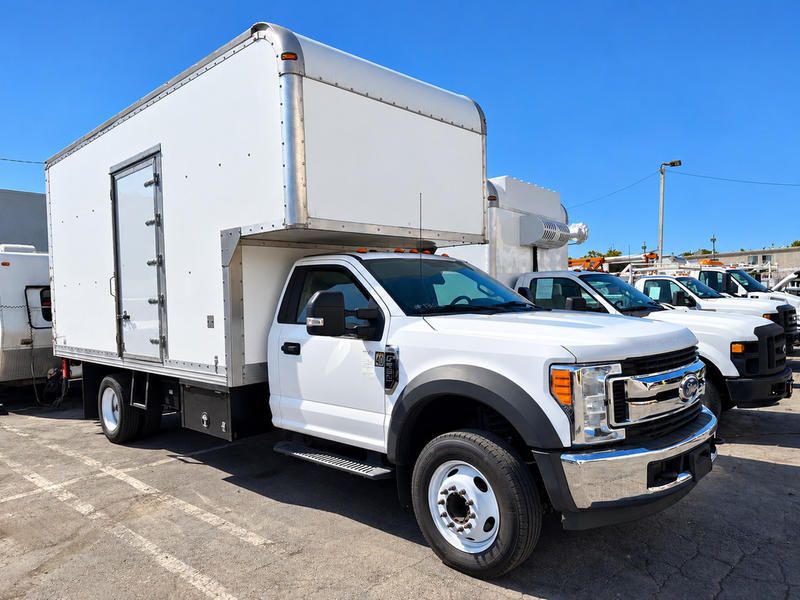 2017 Ford F-550 S.D. Box Truck · photo 1 of 6