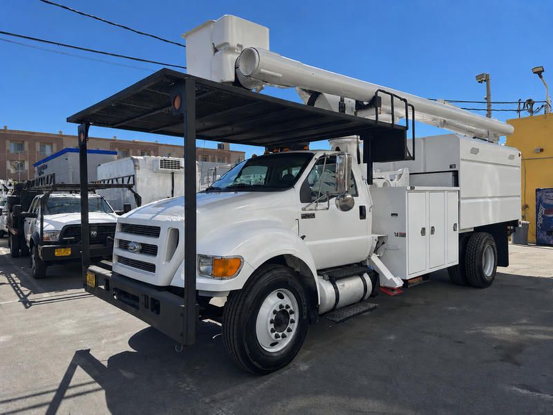 2013 Ford F-750 S.D. Forestry Tree Truck · photo 1 of 8